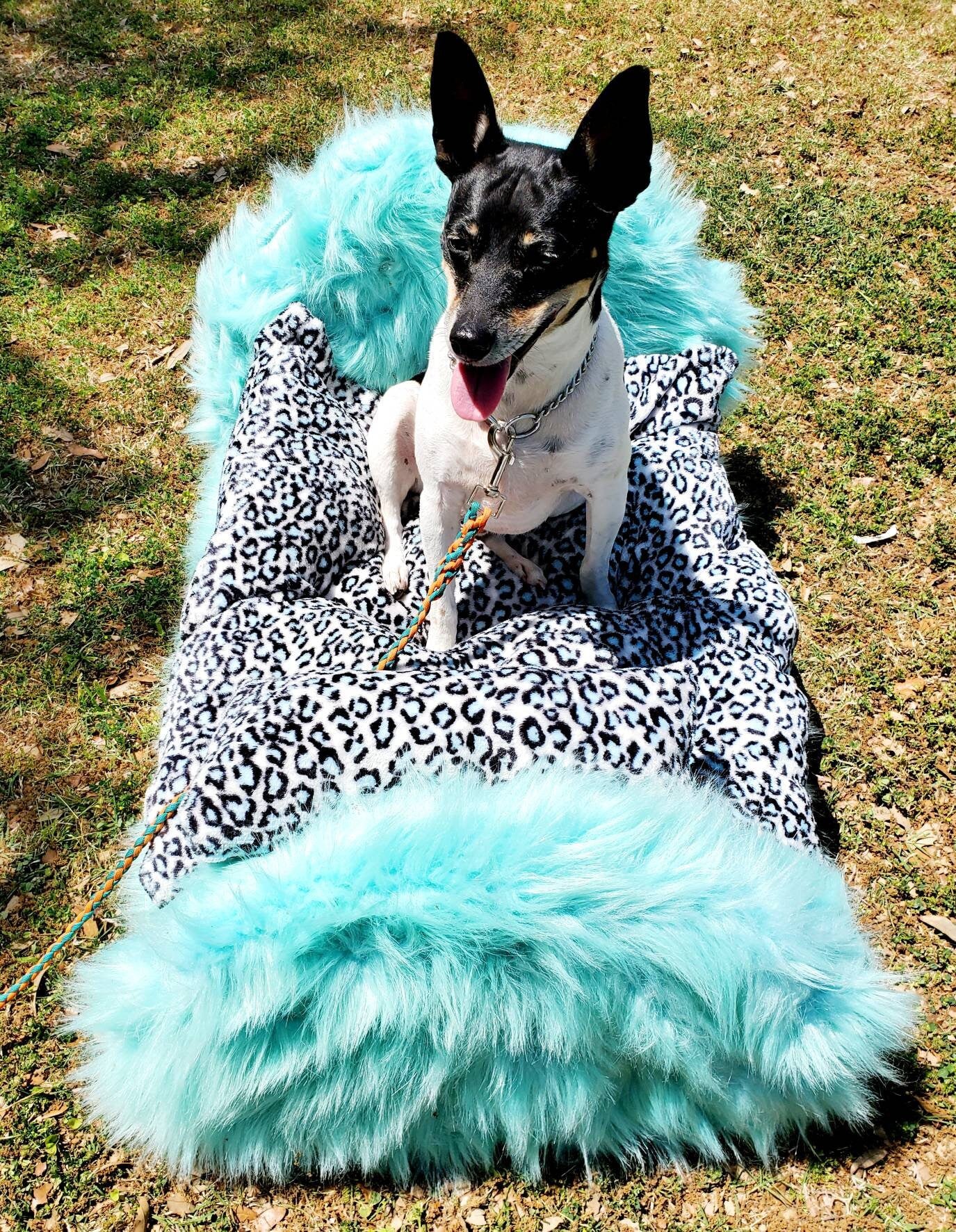 Headbord Pet bed, Headboard cat bed, Headboard dog bed. Faux fur, Leopard pet bed. Luxury Pet bed.