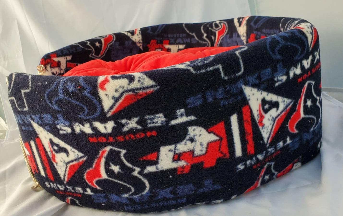 Houston texans pet bed, football pet bed, Round pet bed, Round dog bed, Round cat bed, texans dog bed, Texas pet bed, texans cat bed