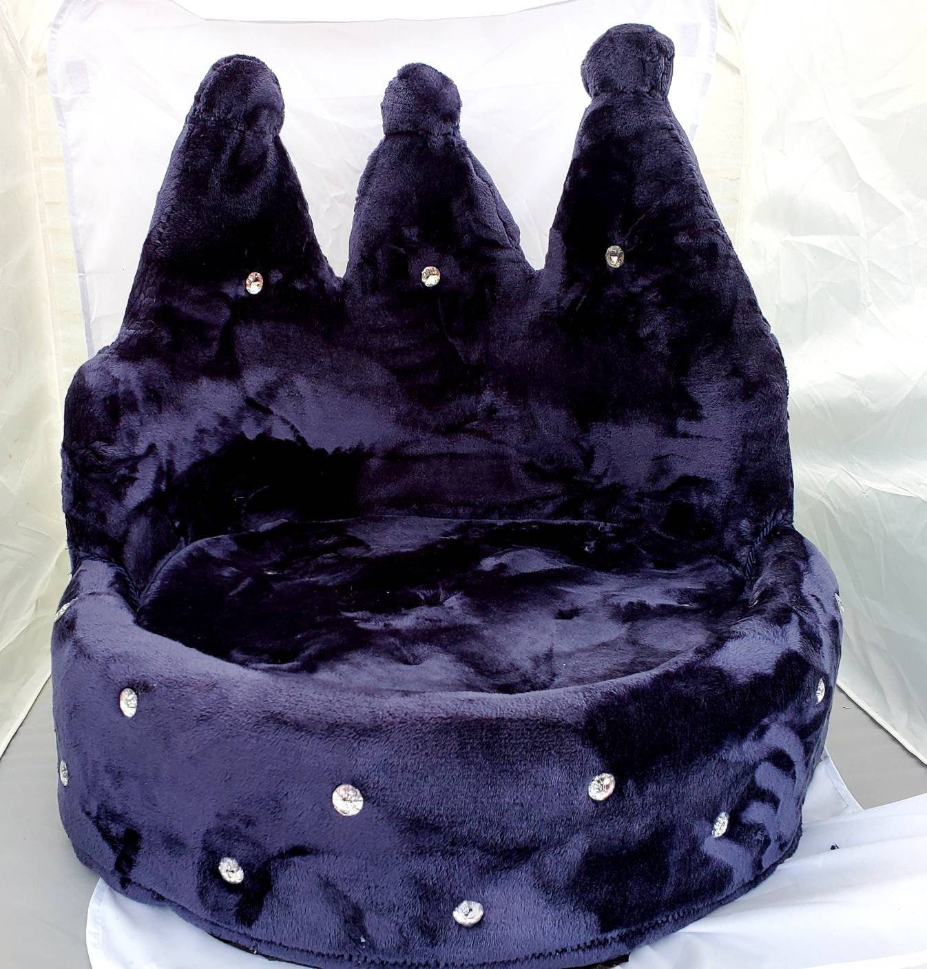 Crown Pet Bed, Crown Cat Bed Crown Dog Bed, Navy Pet Bed, Luxury Crown Pet Bed, round pet furniture, dog luxury bed, cat luxury bed