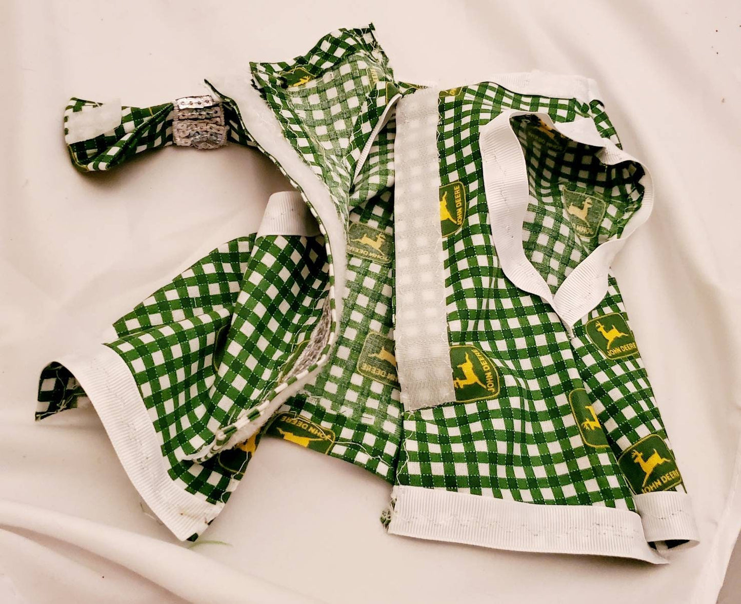 John Deere Pet apparel, John Deere pet clothing, John Deere cat, dog, pet dress, John Deere cat, dog pet shirt, John Deere cat shirt, dress