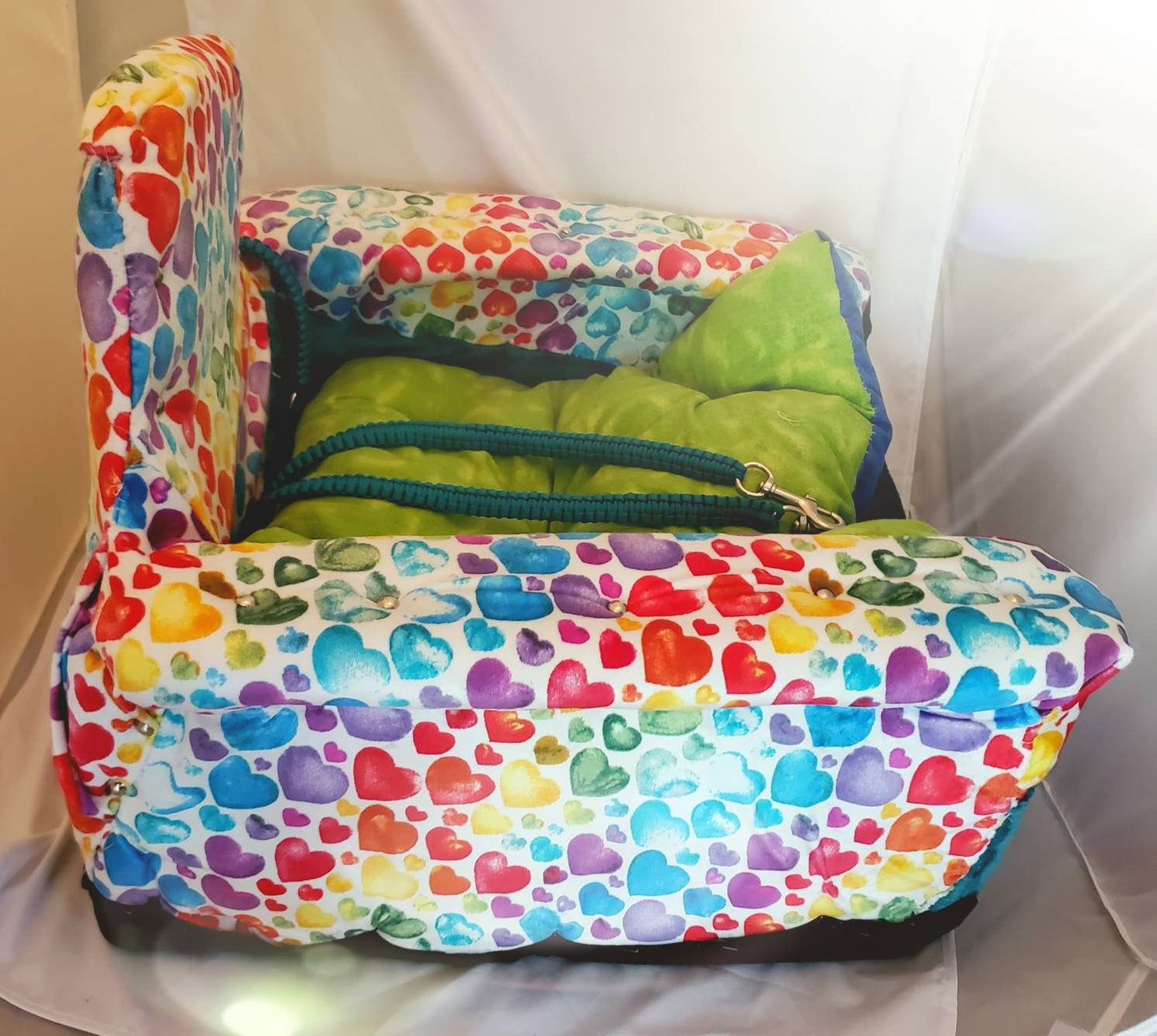 Pet Booster Seat, dog booster seat, cat booster seat, dog bed for the car, booster seat for pets, booster seat for dogs, seat belt pet seat