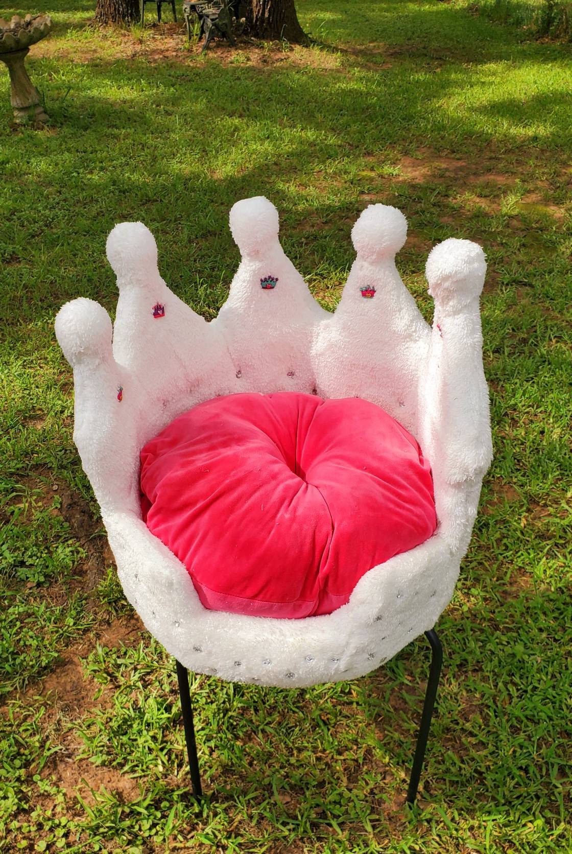 Small White Crown Pet Bed, royalty pet bed, Crown Cat Bed Crown Dog Bed, White Pet Bed, Luxury Crown Pet Bed, dog luxury bed, cat luxury bed