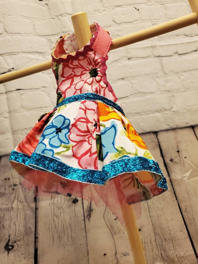 Flower dog dress, flower pet dress, flower cat dress, pet dresses, adjustable pet dress, colorful pet dress, cat dresses, dog dresses
