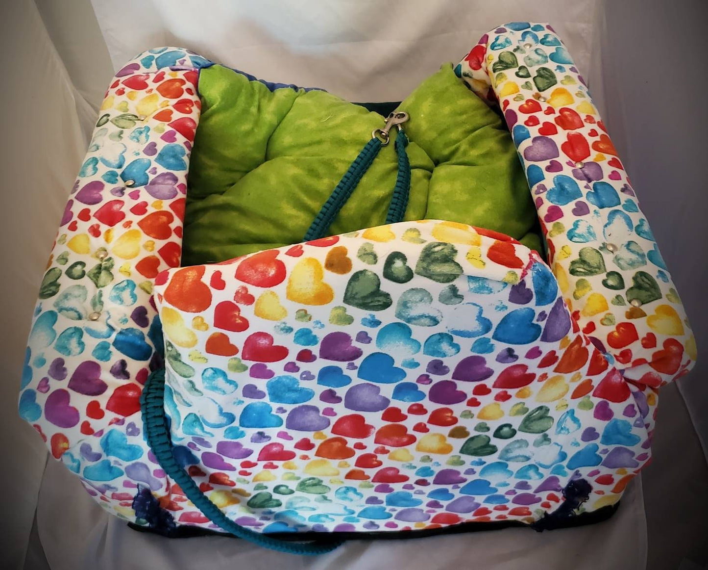 Pet Booster Seat, dog booster seat, cat booster seat, dog bed for the car, booster seat for pets, booster seat for dogs, seat belt pet seat