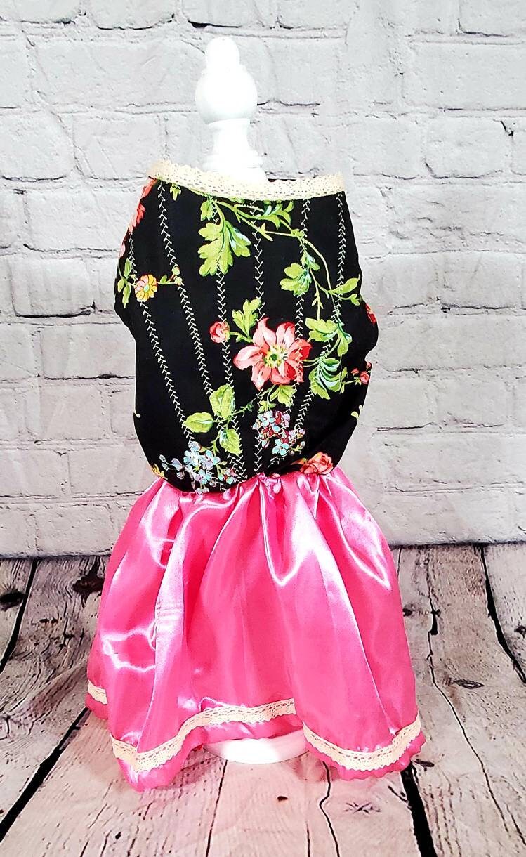 Flower dress harness, flower Pet dress, flower dog dress, spring pet dress, flower dress for pets, cat dress, harness dress