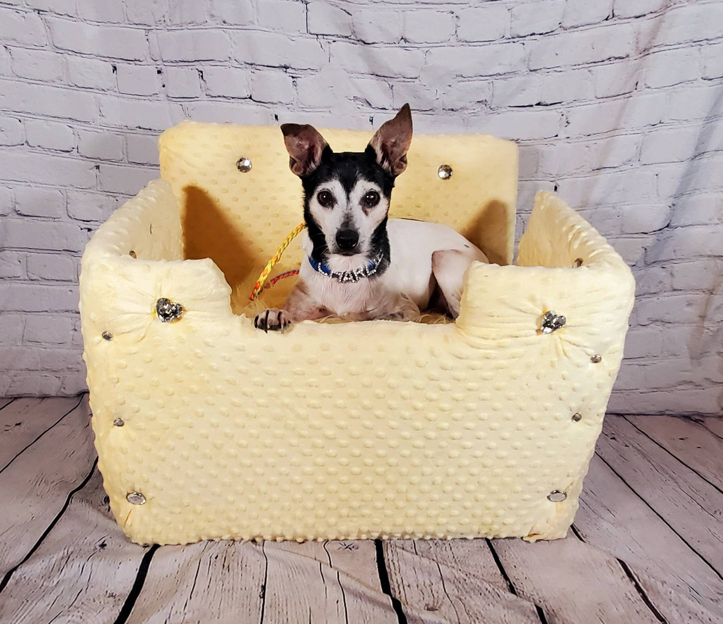 Pet car seat, dog car seat, dog booster seat, pet booster set, luxury pet bed, dog bed, luxury dog bed, safety pet seat, pet car bed