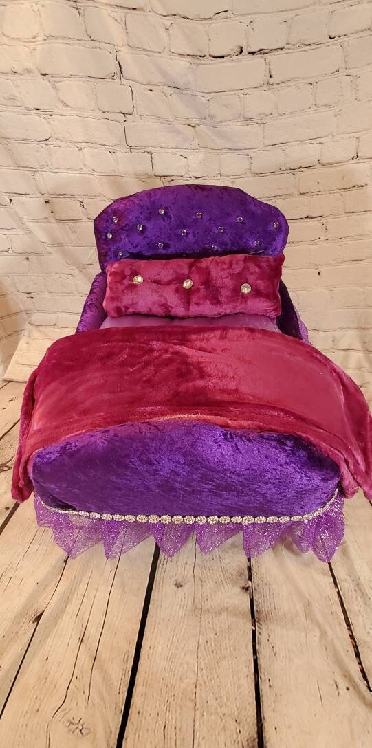 Custom Pet Bassinet, Puppy Bassinet, puppy bed, pet headboard bed, velvet plush bed, bassinets for dogs, Bassinet for puppies, pet bassinets