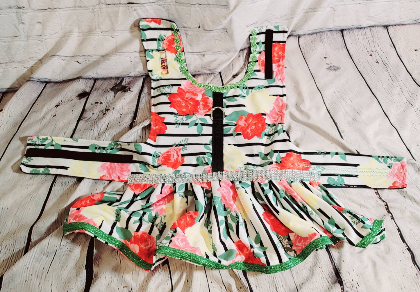 Flower Pet harness dress, flower dog harness dress, flower Pet dress, flower dog dress, flower cat dress, harness Pet dresses, dog harness