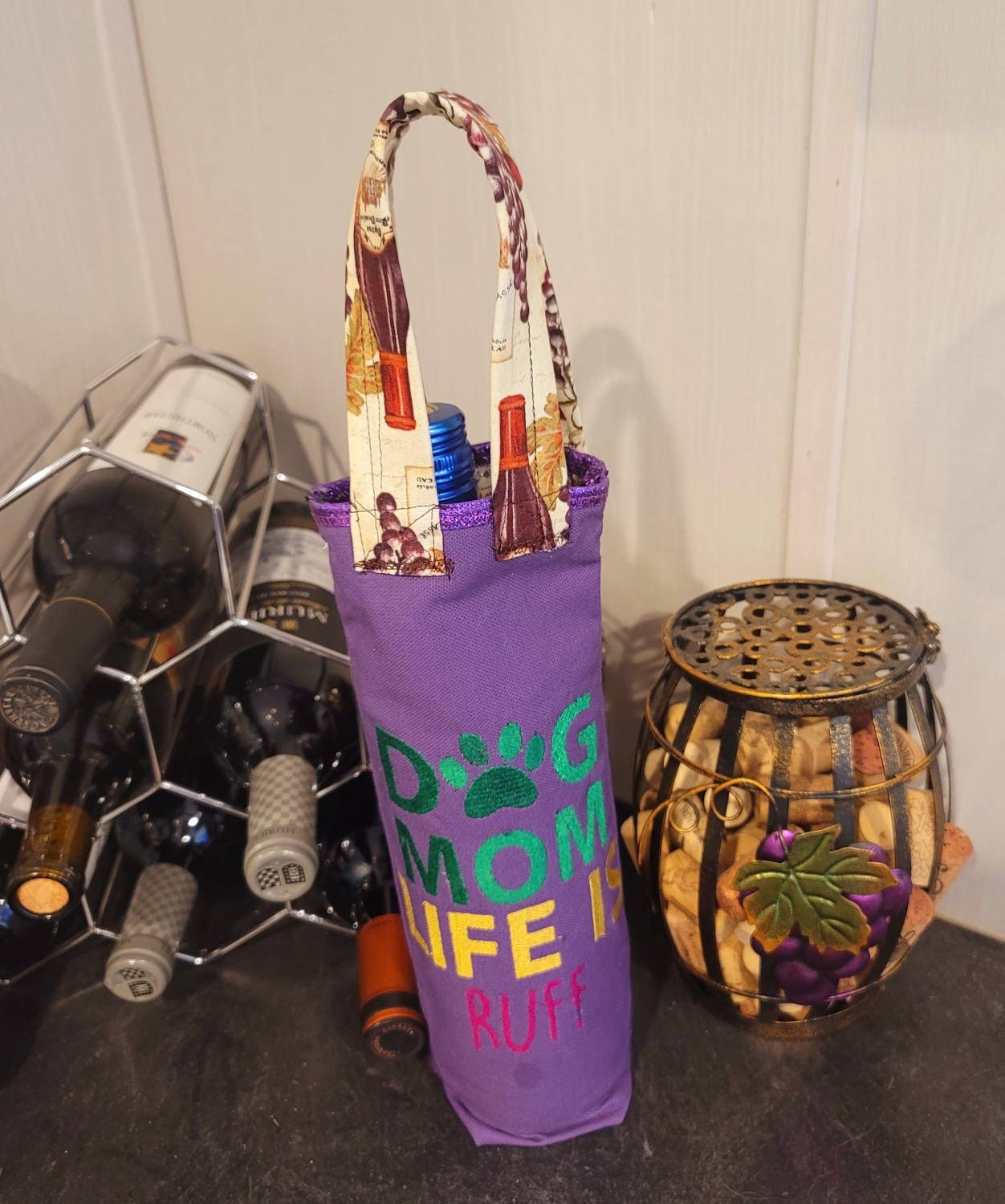 Wine bottle bag, personalize wine bottle bag, travel wine bag, travel personalize wine bag, bags for wine bottles, dog wine bag