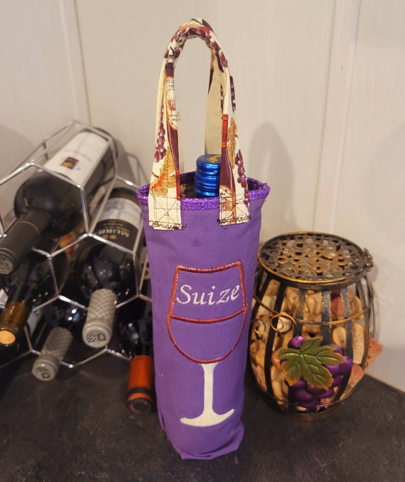 Wine bottle bag, personalize wine bottle bag, travel wine bag, travel personalize wine bag, bags for wine bottles, dog wine bag