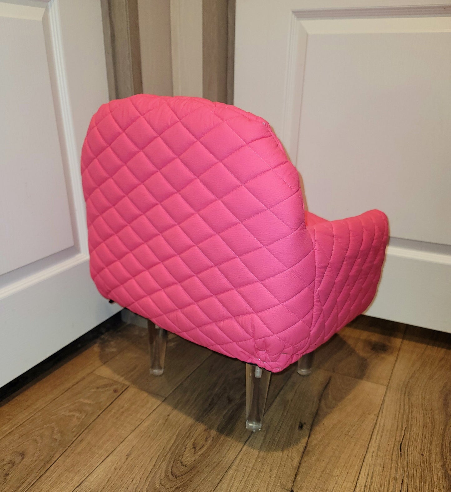 Leather contemporary pet chair, Quilted leather pet bed, leather dog chair, luxury leather pet chair, tall pet bed, leather dog beds