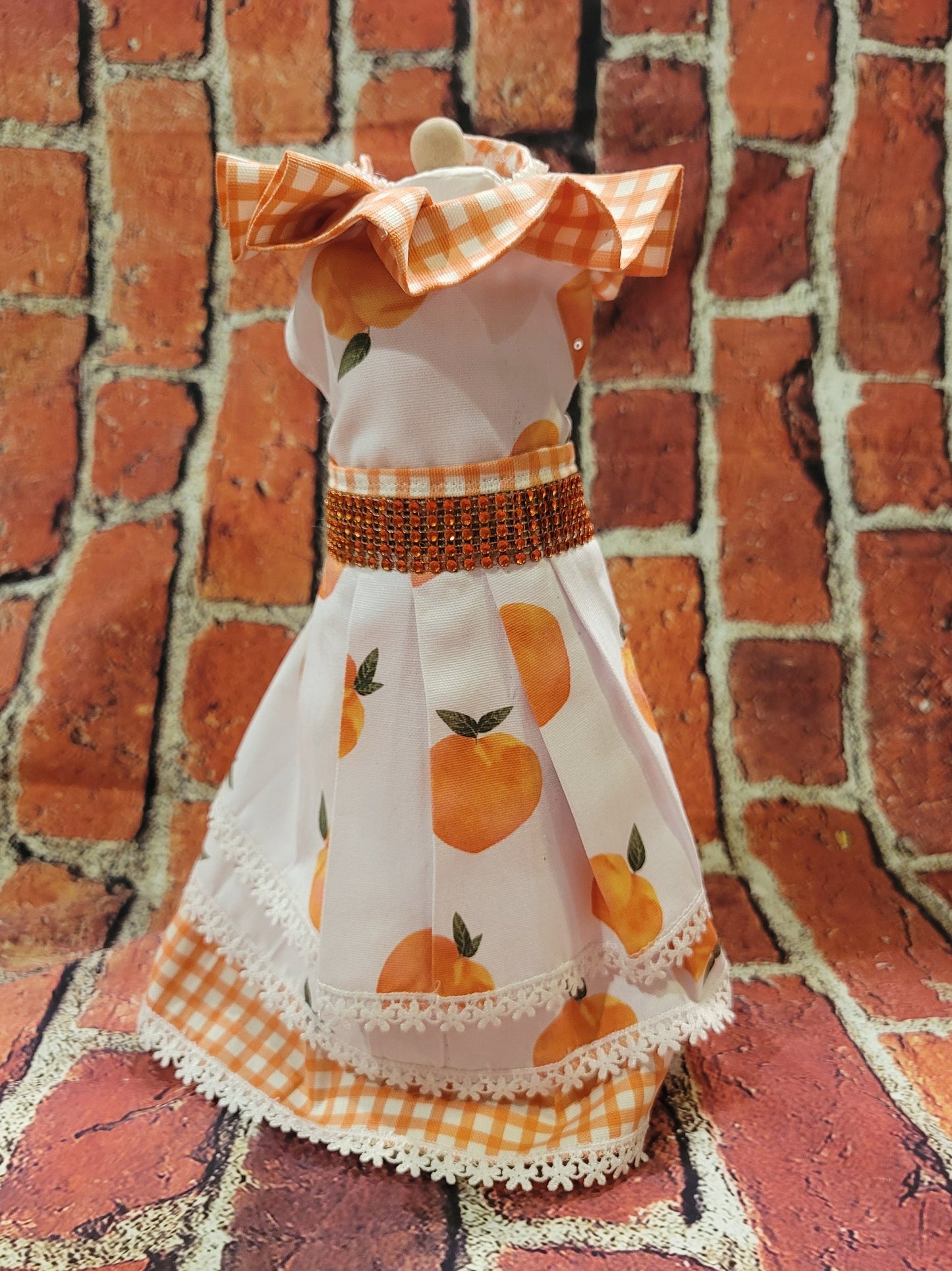 Peach gingham pet dress, peach gingham dog dress, gingham pet dress? Southern bell pet dress, southern bell dog dress, gingham cat dress
