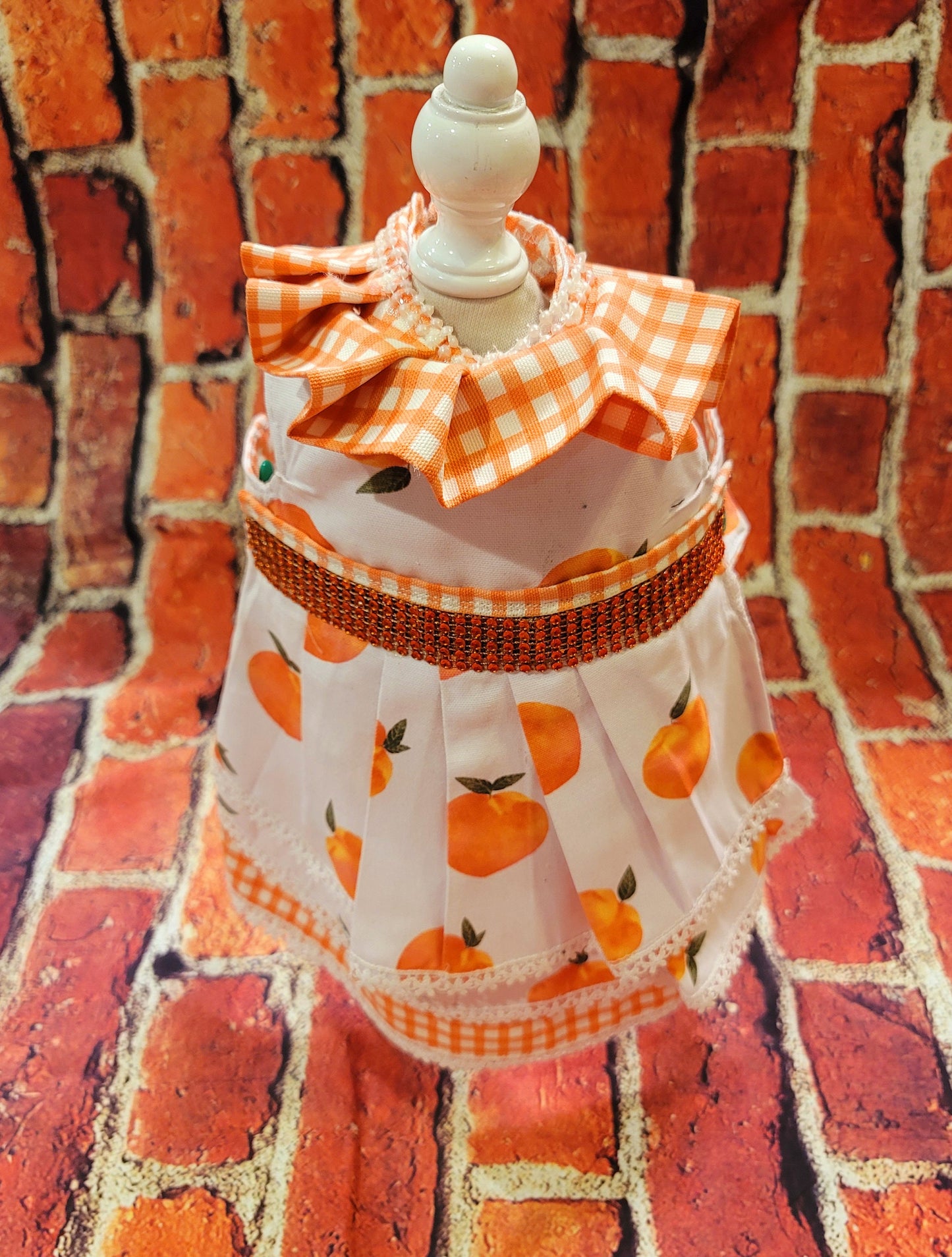 Peach gingham pet dress, peach gingham dog dress, gingham pet dress? Southern bell pet dress, southern bell dog dress, gingham cat dress