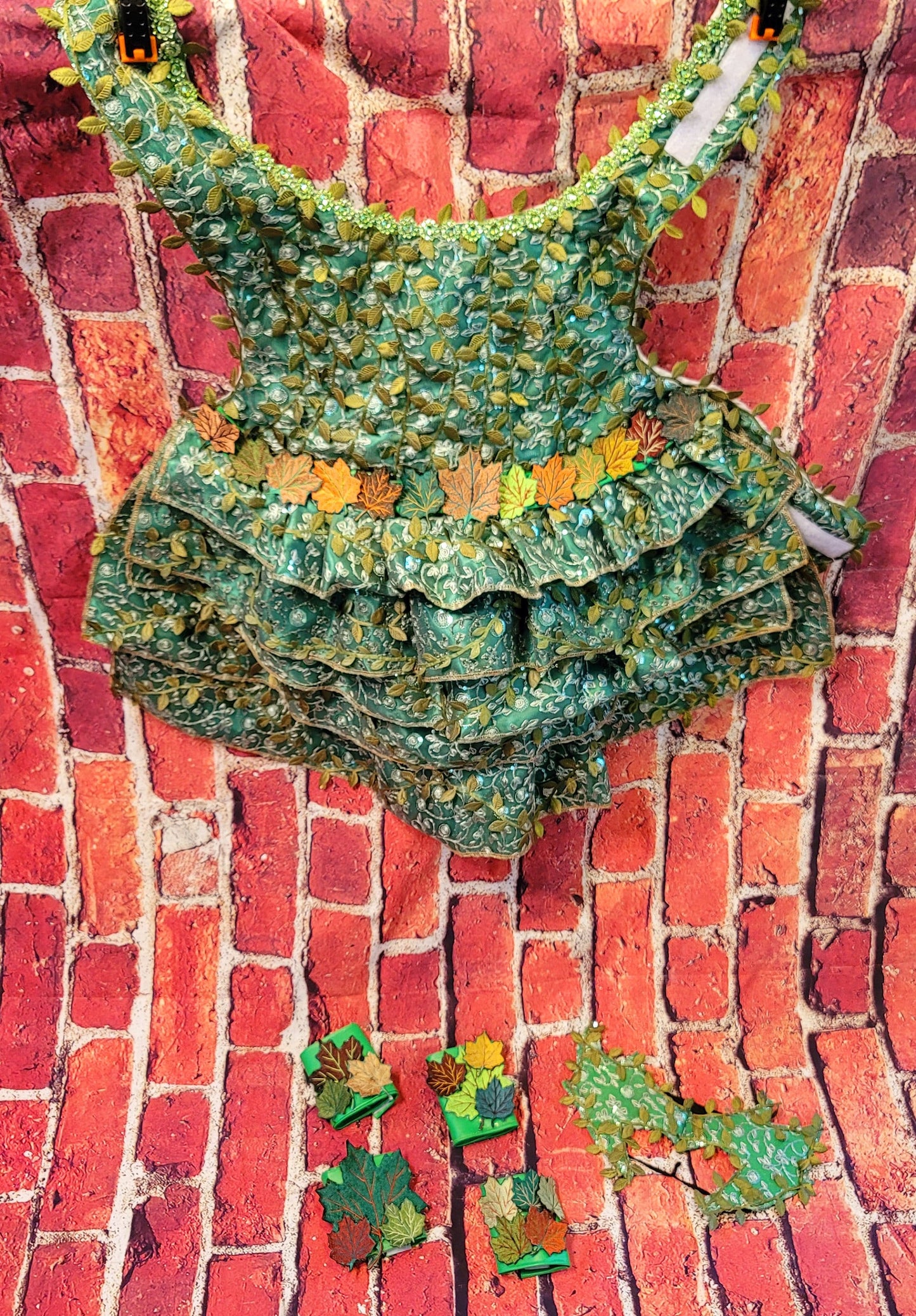 - Poison Ivy Pet Costume, Poison Ivy dog costume, Poision Ivy Cat costume, pet Poison Ivy costume, dog Poison Ivy costume, cat Poison Ivy