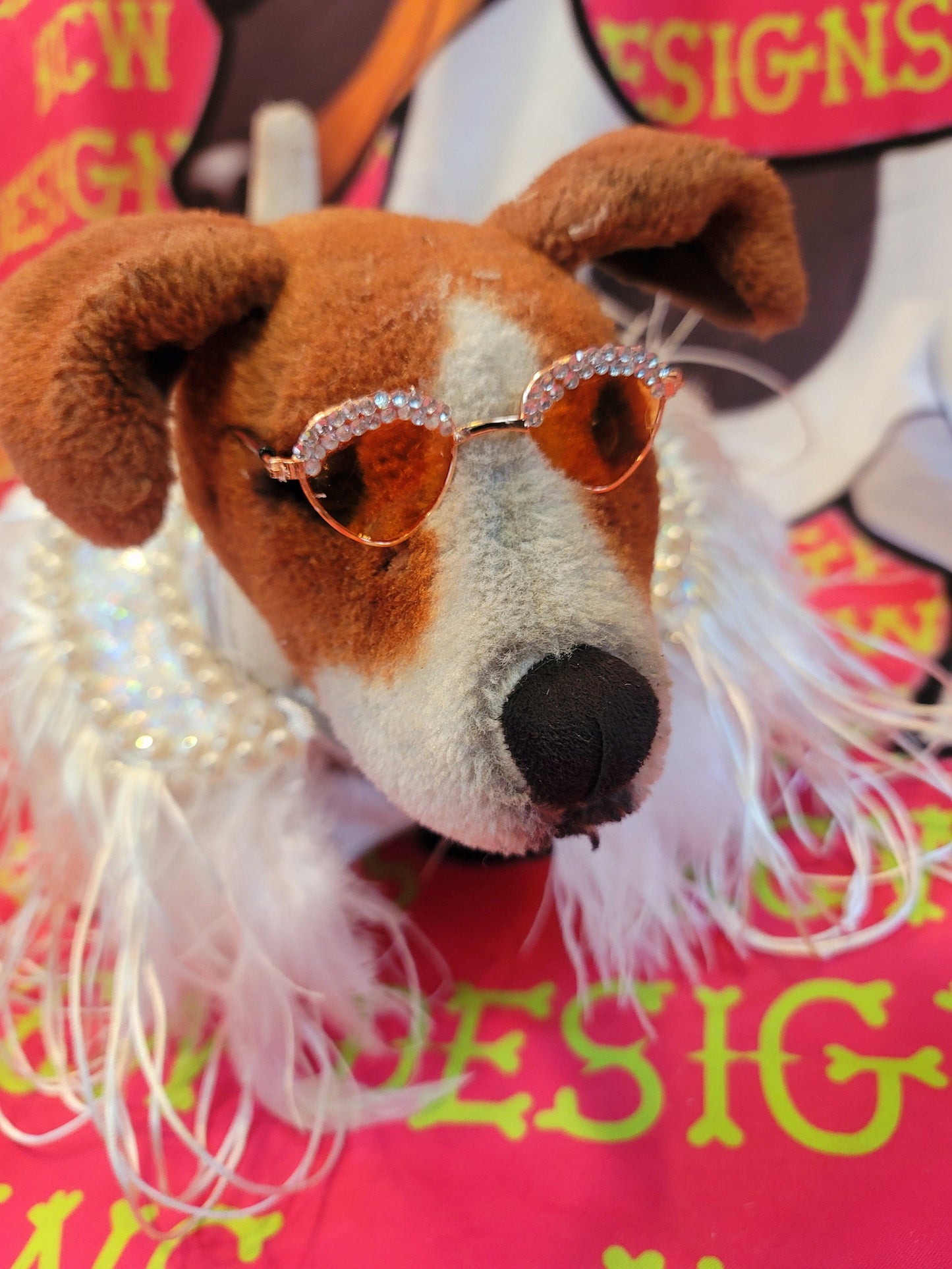 - Pet Elton John replica white feather Pet Costume, Elton John white feather dog costume, iconic white feather Elton John Pet Costume, Elton cat
