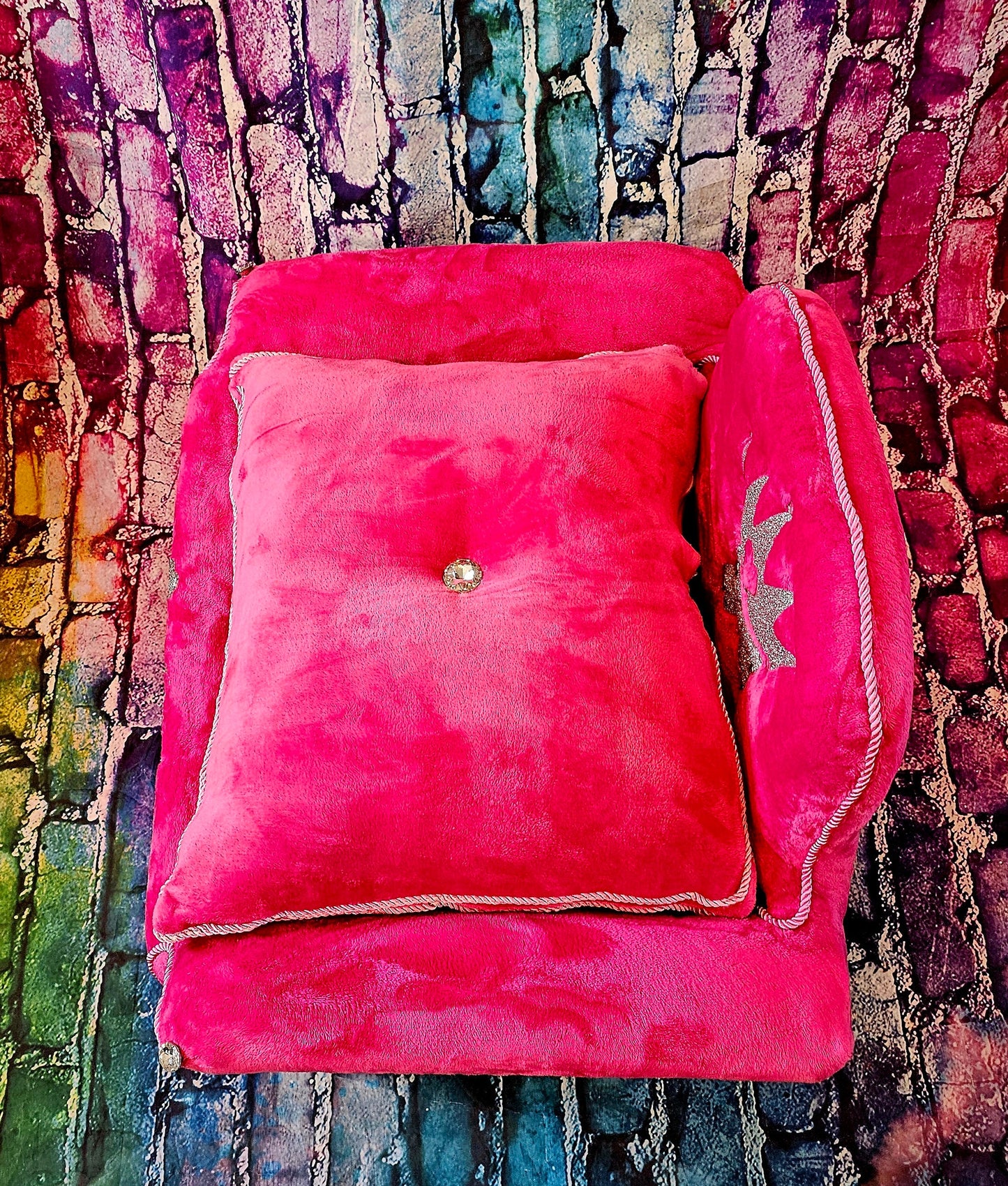 Hot Pink Pet Bed, pink dog bed, crown pet bed, Personalized pet bed, pet couch with legs, mini pet couches, pet furniture, royalty pet