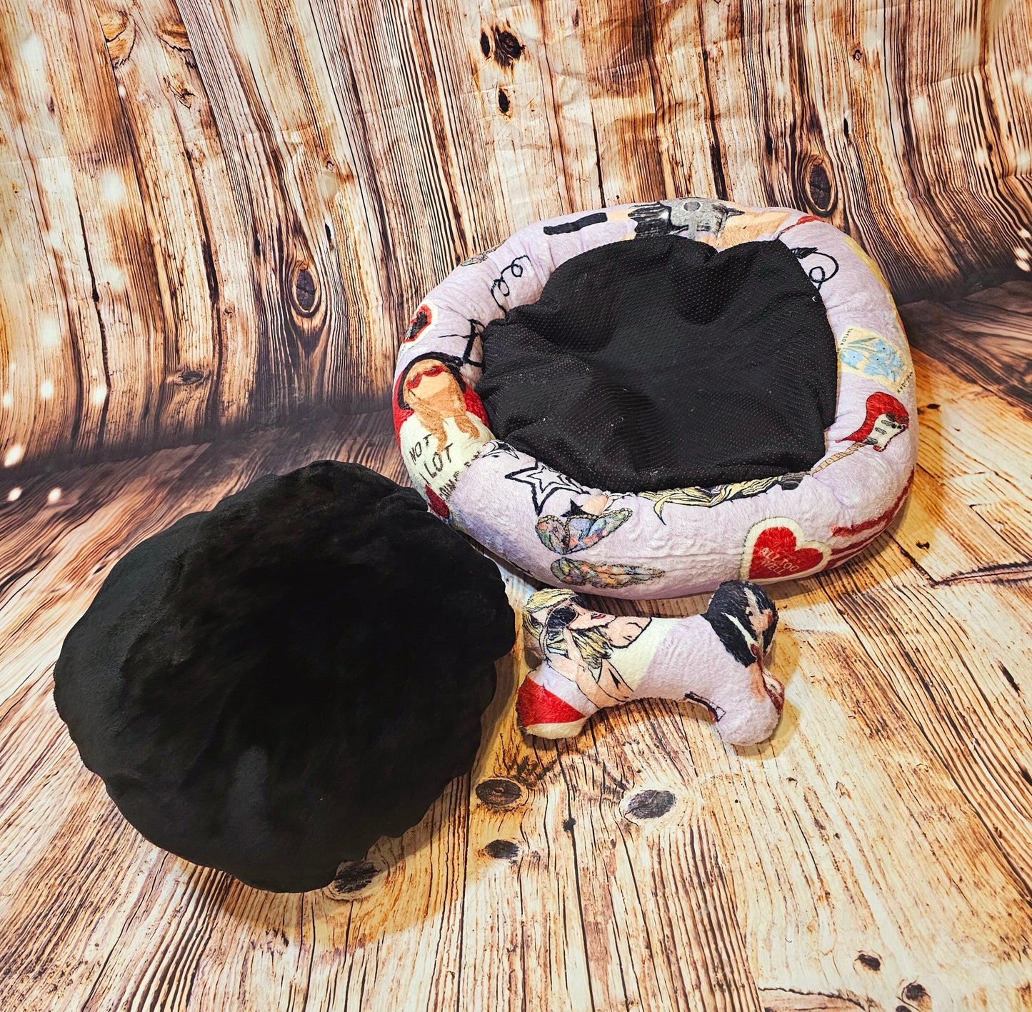 Taylor Swift round pet bed, Taylor Swift round dog bed, Taylor Swift round cat bed, Taylor Swift pet travel bed, Taylor Swift pet bed