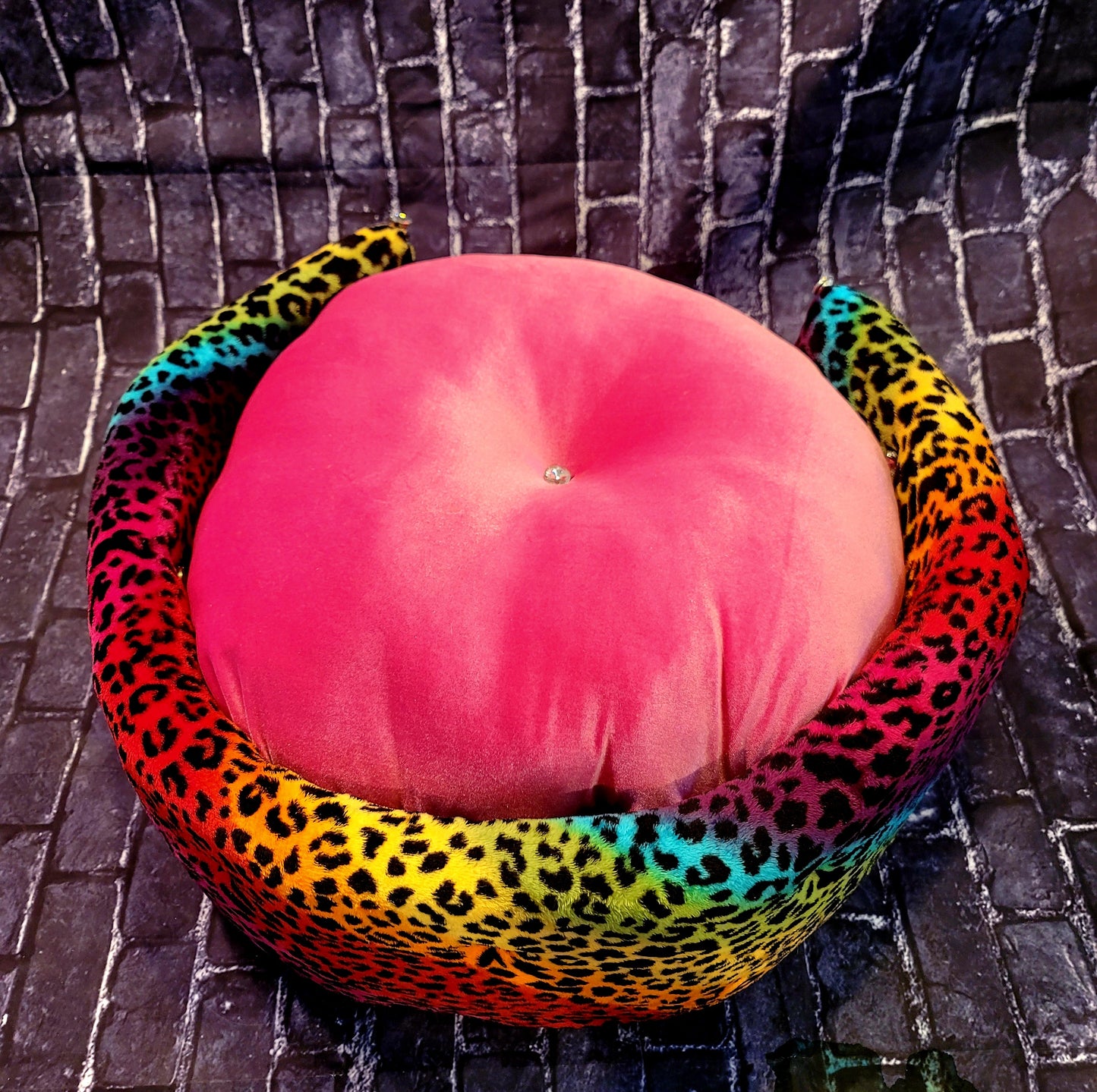 Rainbow Leopard Round Pet, rainbow luxury pet bed, leopard Round pet bed, cat Round bed, dog Round bed, pet Round bed