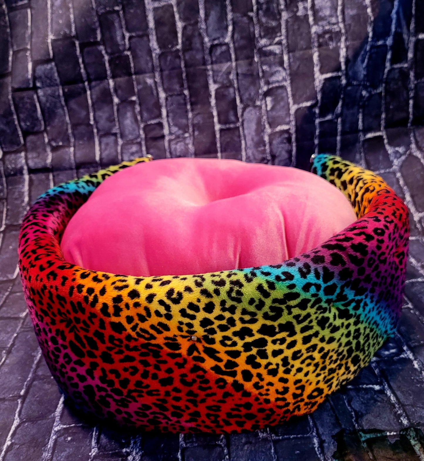 Rainbow Leopard Round Pet, rainbow luxury pet bed, leopard Round pet bed, cat Round bed, dog Round bed, pet Round bed