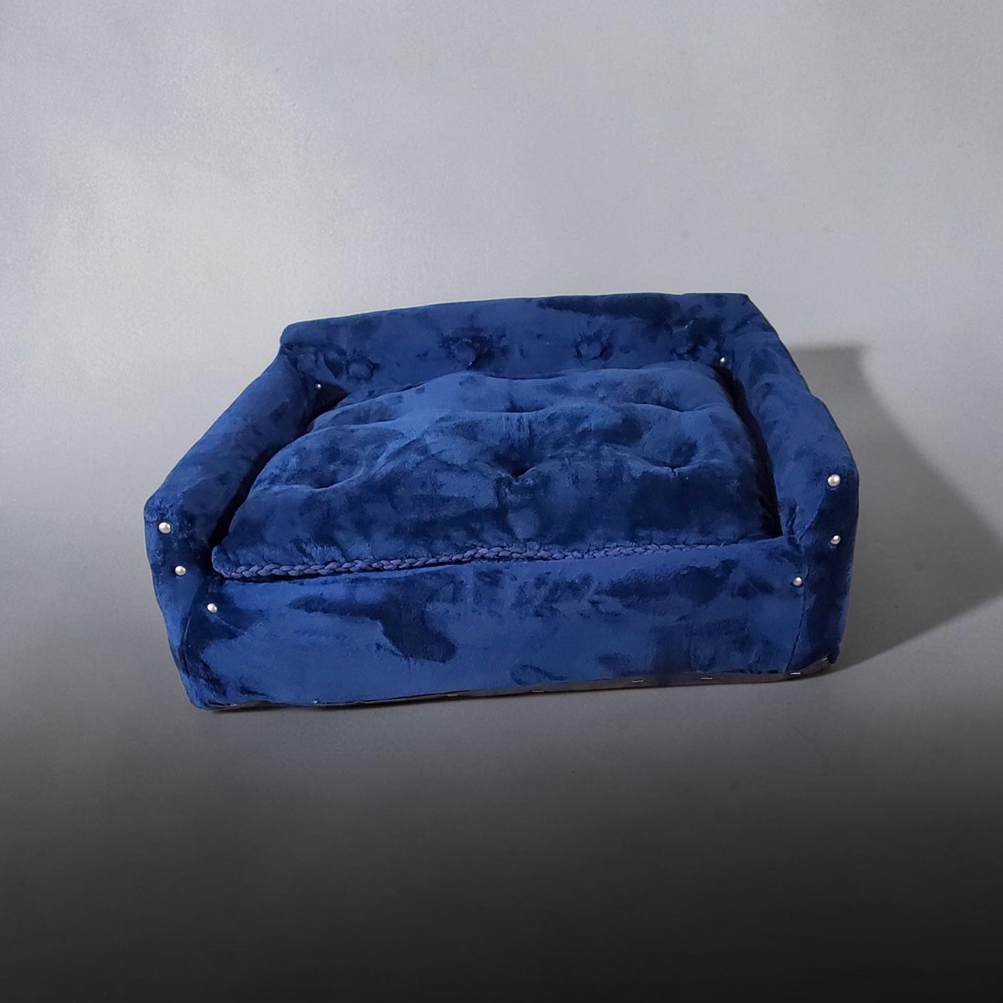 Luxury pet sofa, luxury dog couch, luxury pet furniture