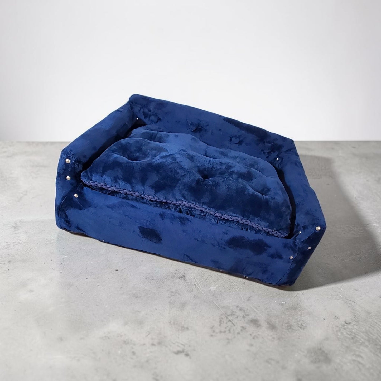 Luxury pet sofa, luxury dog couch, luxury pet furniture
