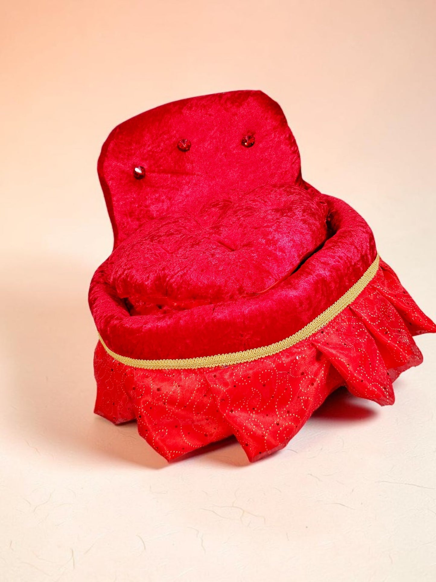 Royalty pet bed, velvet pet bed, royalty pet furniture, luxury red round pet bed