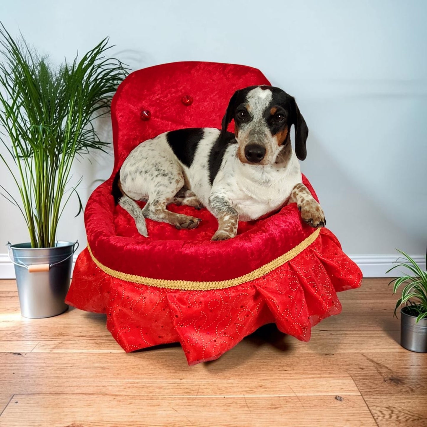 Royalty pet bed, velvet pet bed, royalty pet furniture, luxury red round pet bed