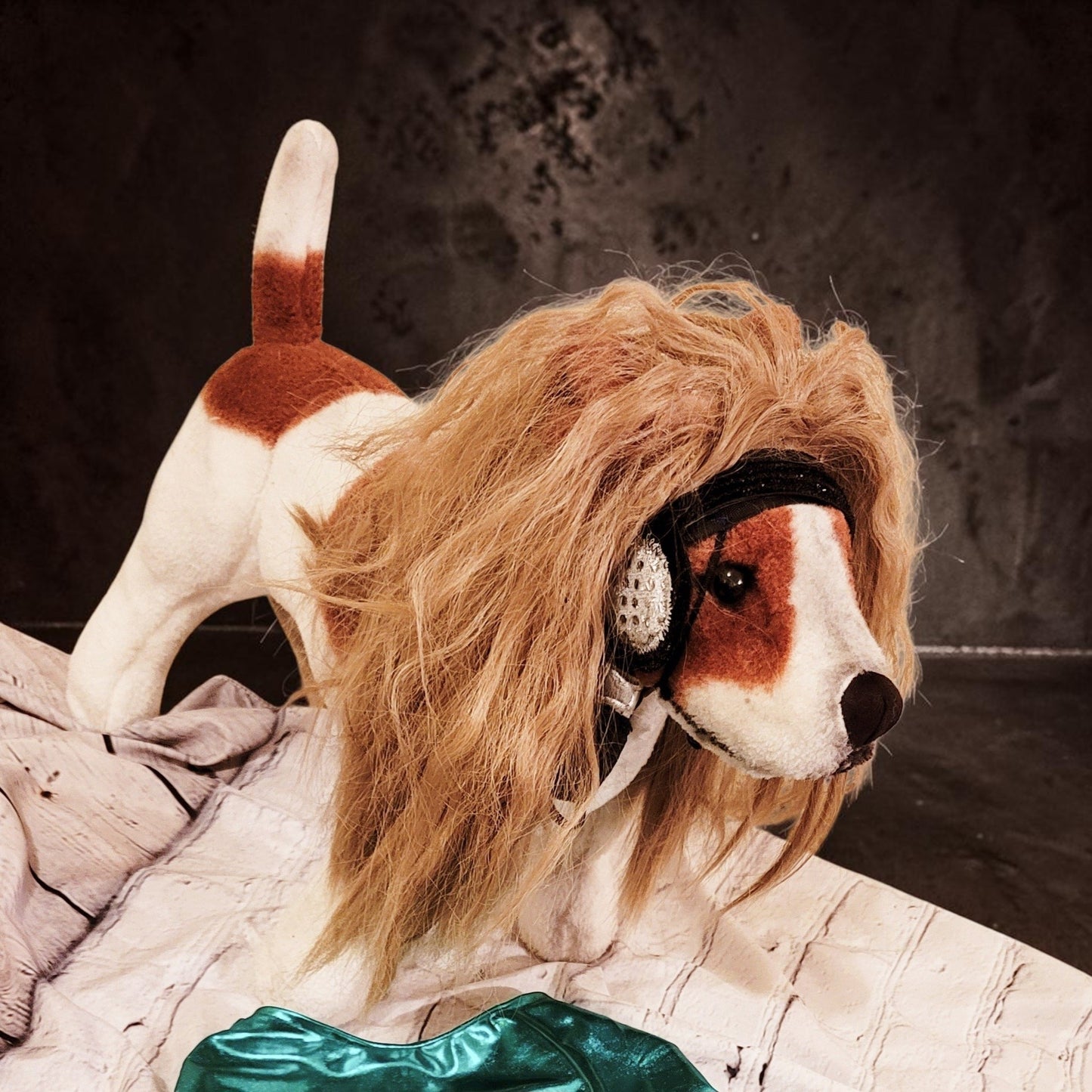 Pet Wigs, dog wigs, cat wigs, wigs for pets, Halloween Pet wigs, blond pet wig, brown pet wig, black pet wig, ponytail pet wig, wigs for dog