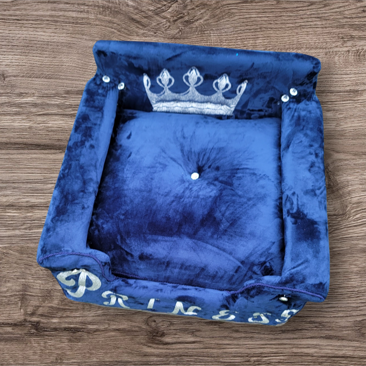 Princess luxury pet bed, personalized pet bed, princess dog bed
