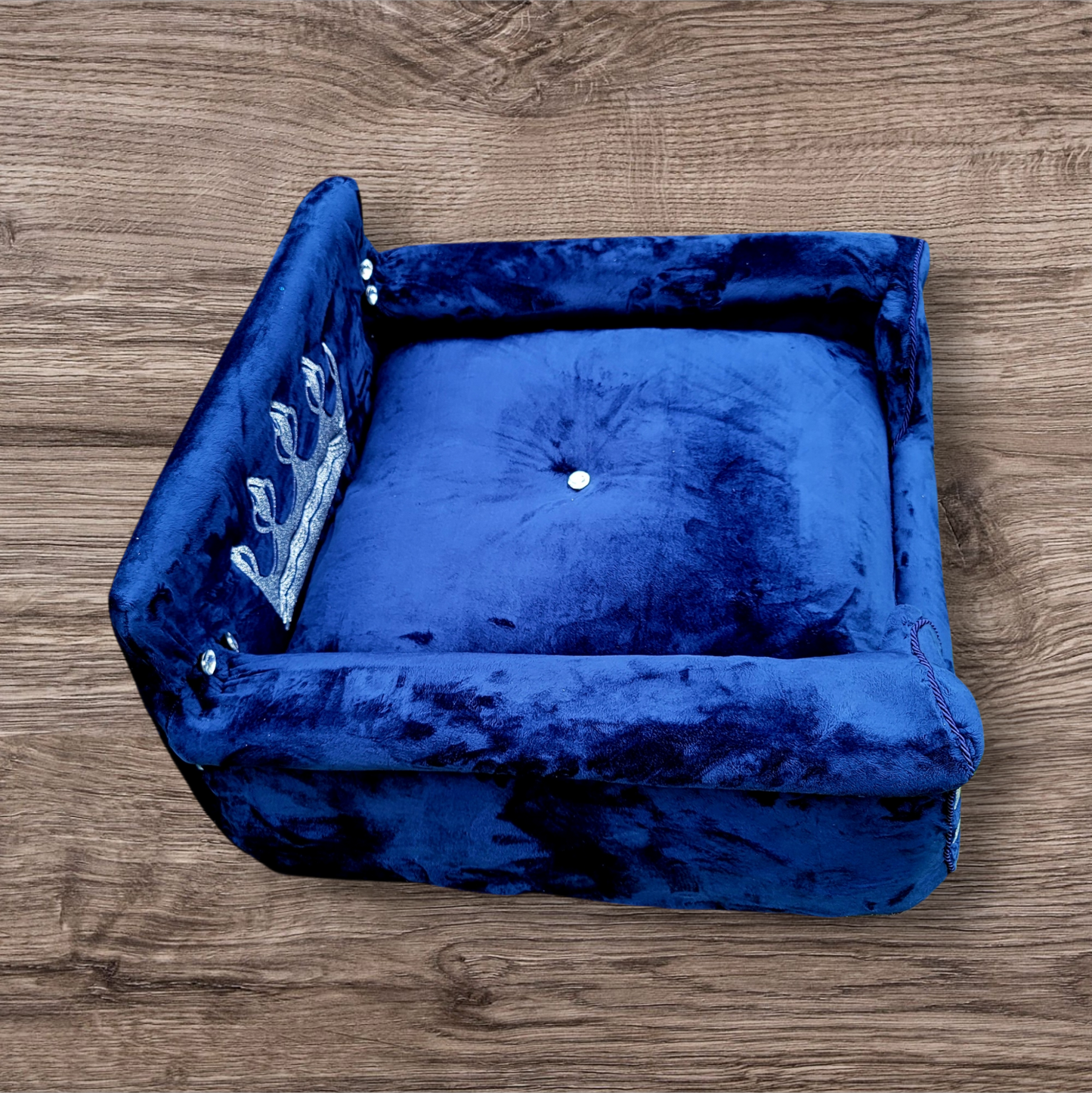 Princess luxury pet bed, personalized pet bed, princess dog bed