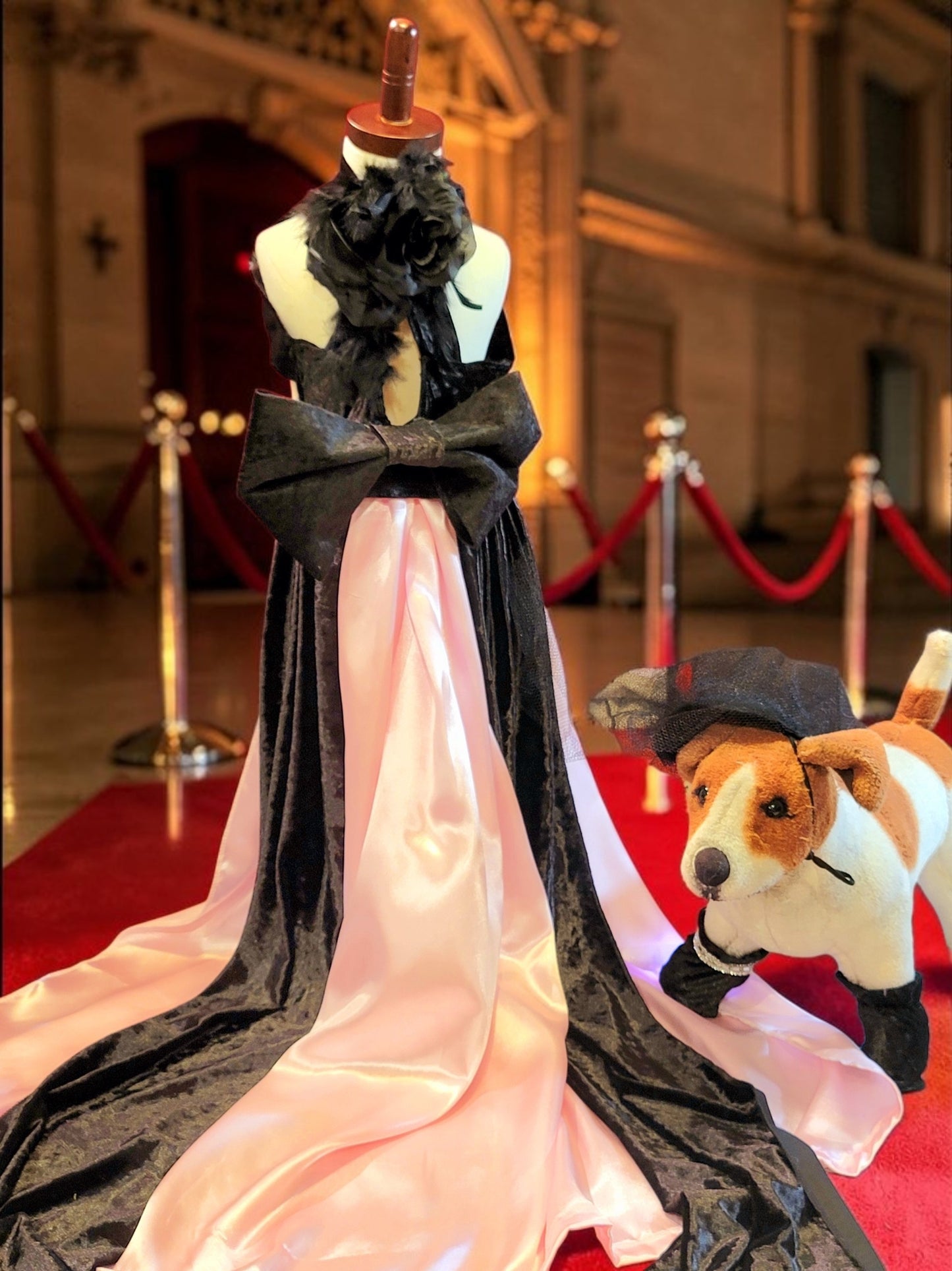 J-Lo pet cutout dress, J-Lo pet costume, J-Lo dog costume, Mutt gala pet costume, Jennifer Lopez pet costume
