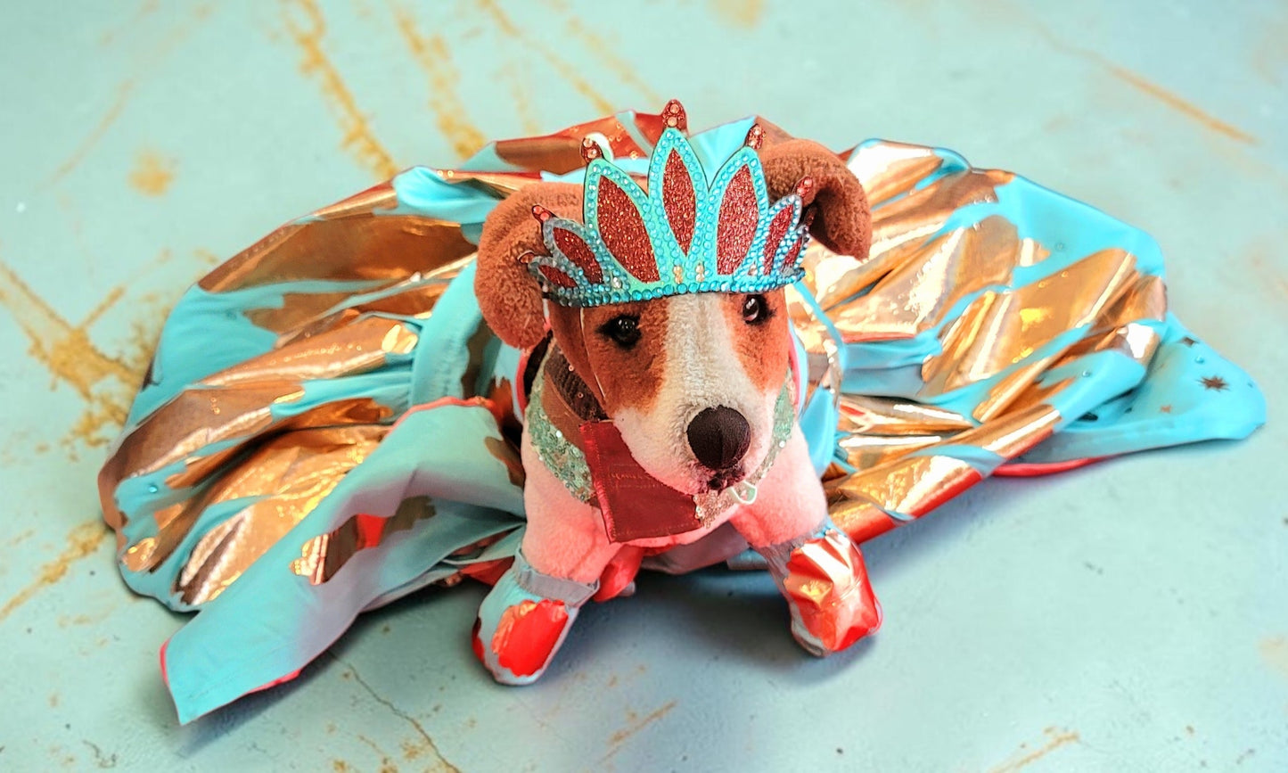 Statue liberty pet dress, empire state pet dress, blake lively new York pet dress, mutt gala pet costume, blake lively dog costume