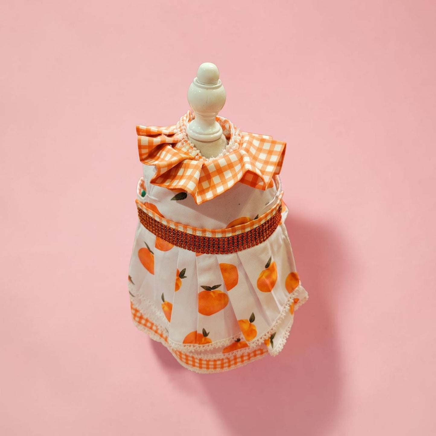 Peach gingham pet dress, peach gingham dog dress, gingham pet dress? Southern bell pet dress, southern bell dog dress, gingham cat dress