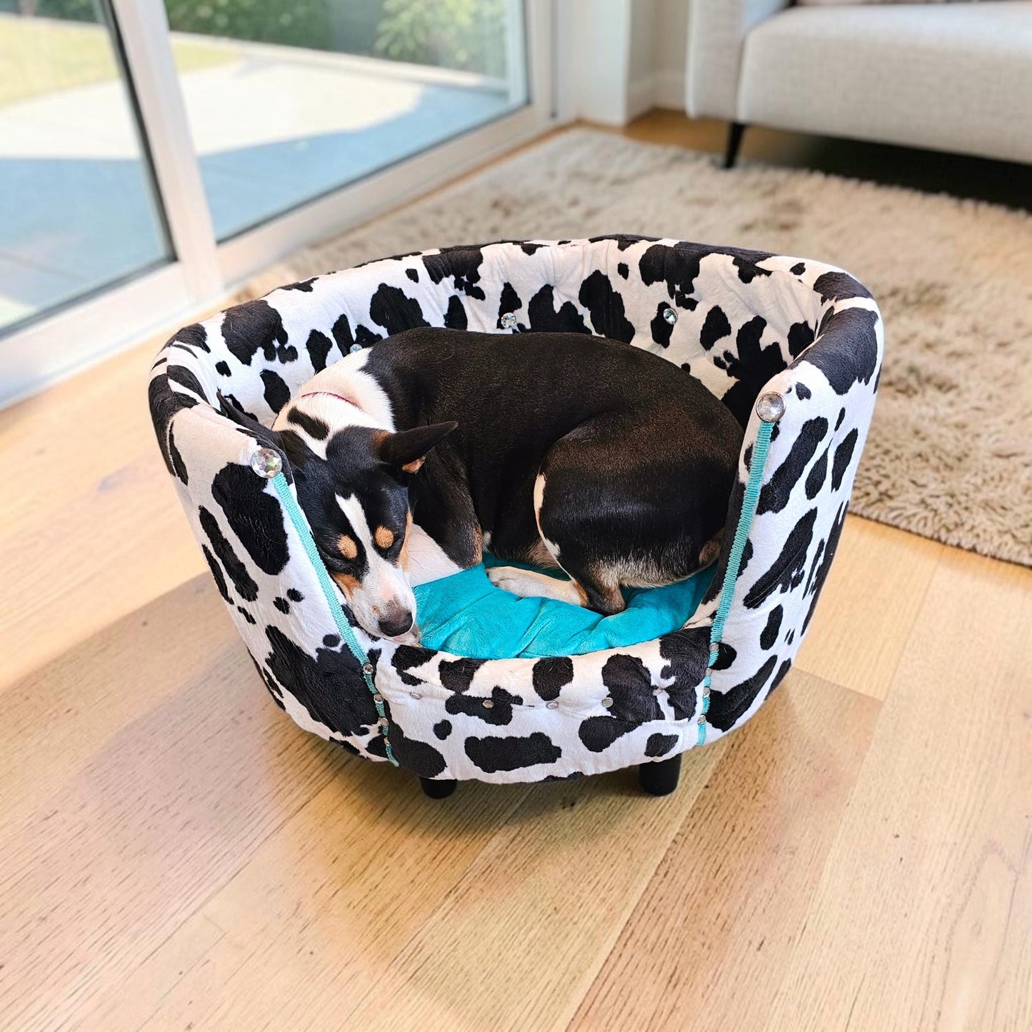 Cow print pet bed, luxury cow pet bed, round cow pet bed