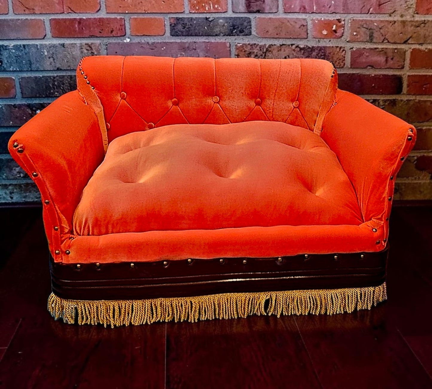 Friends Orange Pet Sofa, Central Perk Pet Sofa, Friends dog couch