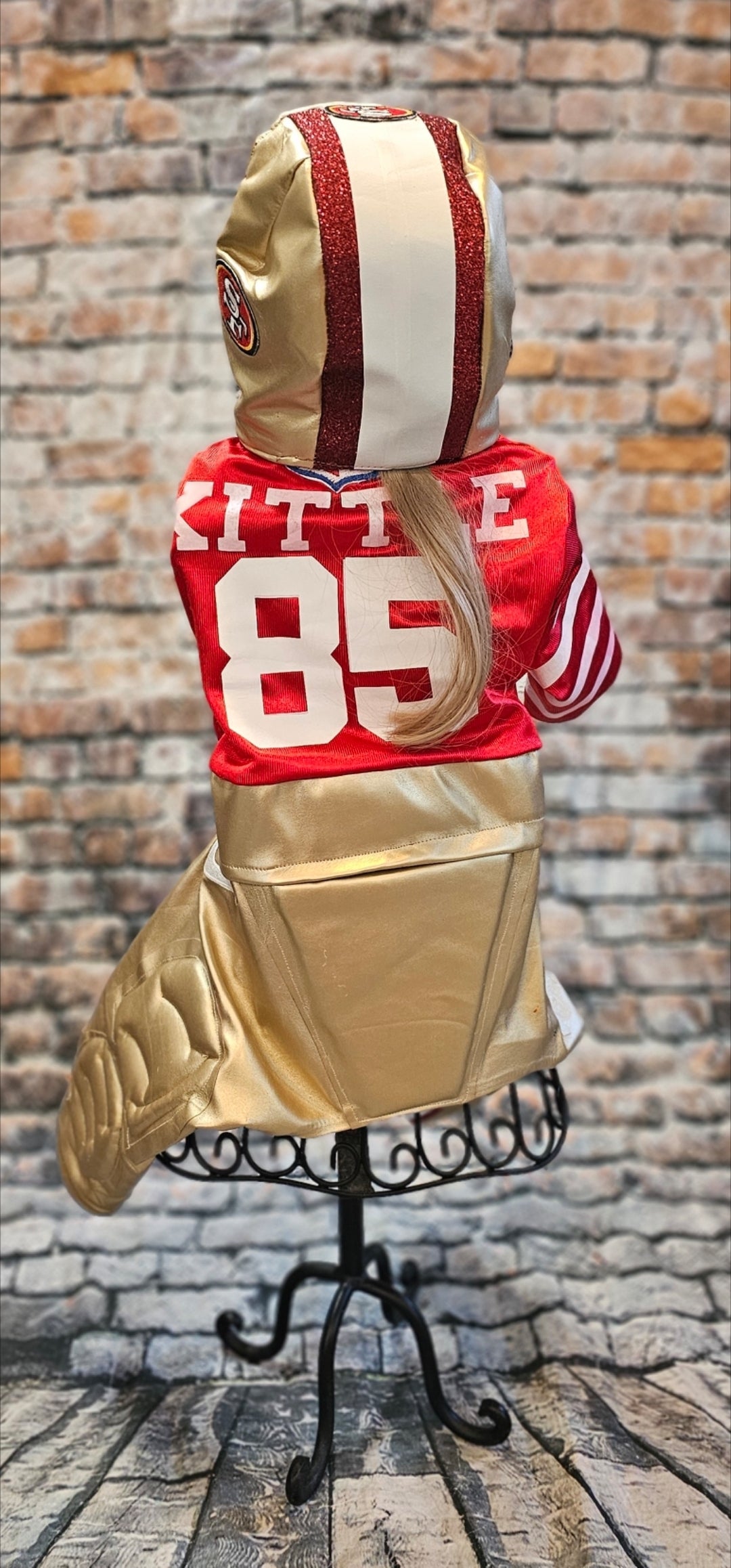 George Kittle pet costume, 49ers pet costume, football uniform pet costume