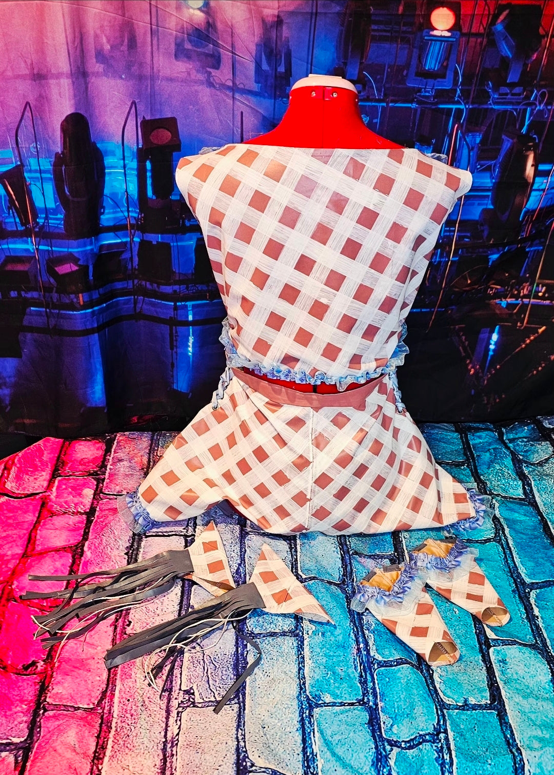 Chappell Roan Giver pet costume, Chappell Roan SNL giver pet costume, Chappell dog costume