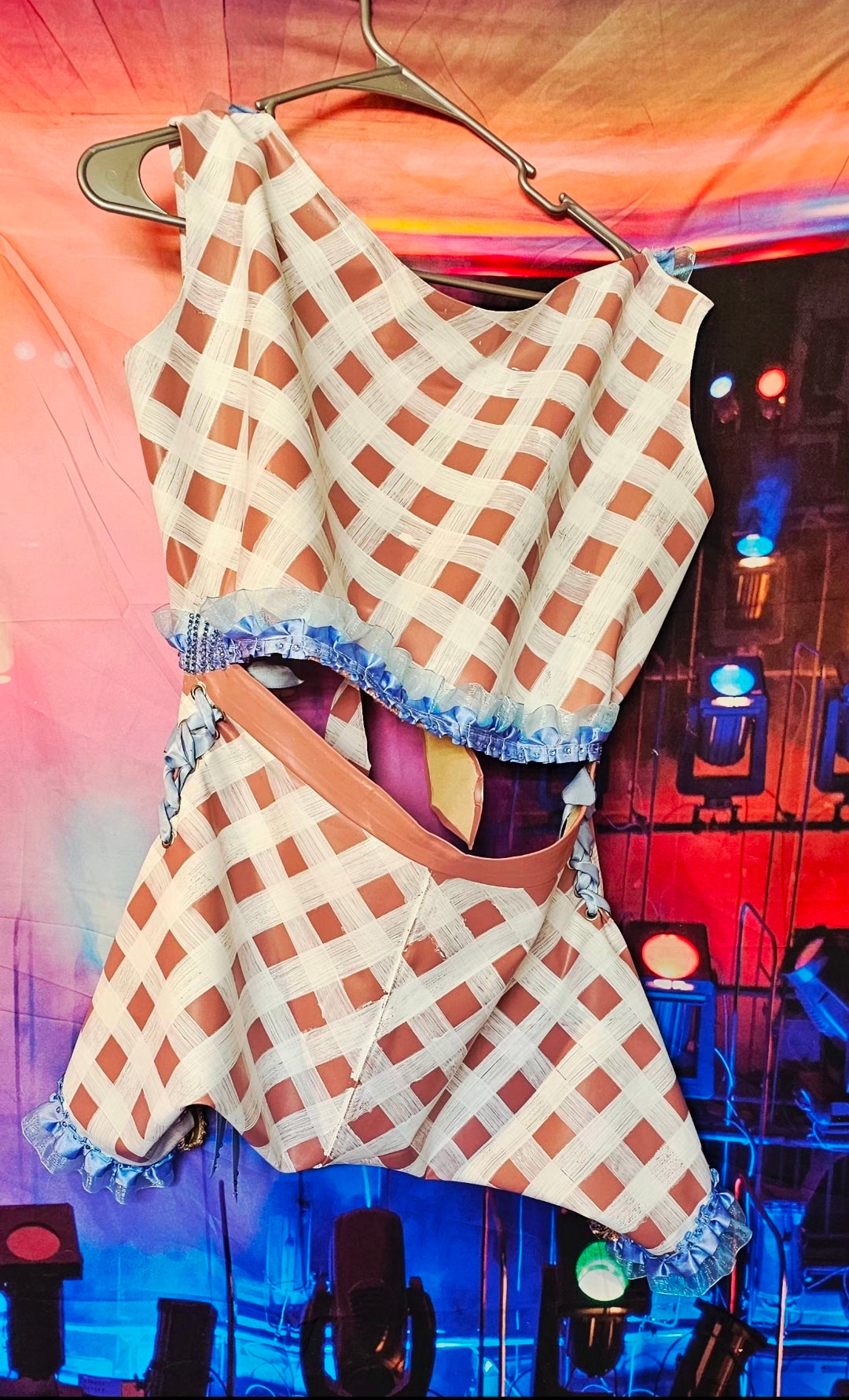 Chappell Roan Giver pet costume, Chappell Roan SNL giver pet costume, Chappell dog costume