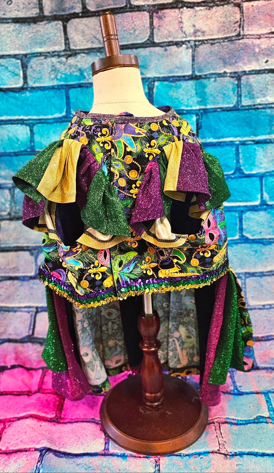 Mardi Gras Pet Dress, Mardi Gras Pet Costume, Mardi gras dog dress and mask