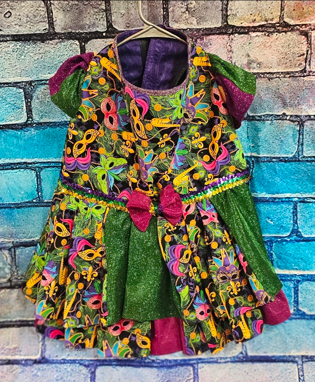 Mardi Gras Pet Dress, Mardi Gras Pet Costume, Mardi gras dog dress and mask
