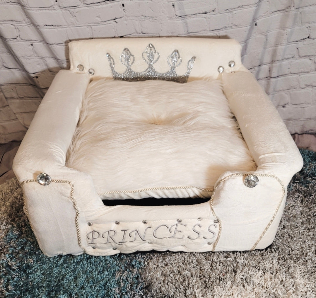 Princess luxury pet bed, personalized pet bed, princess dog bed