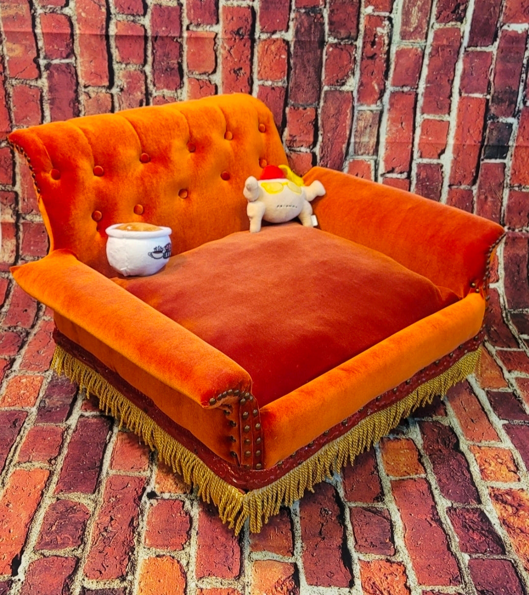 Friends Orange Pet Sofa, Central Perk Pet Sofa, Friends dog couch