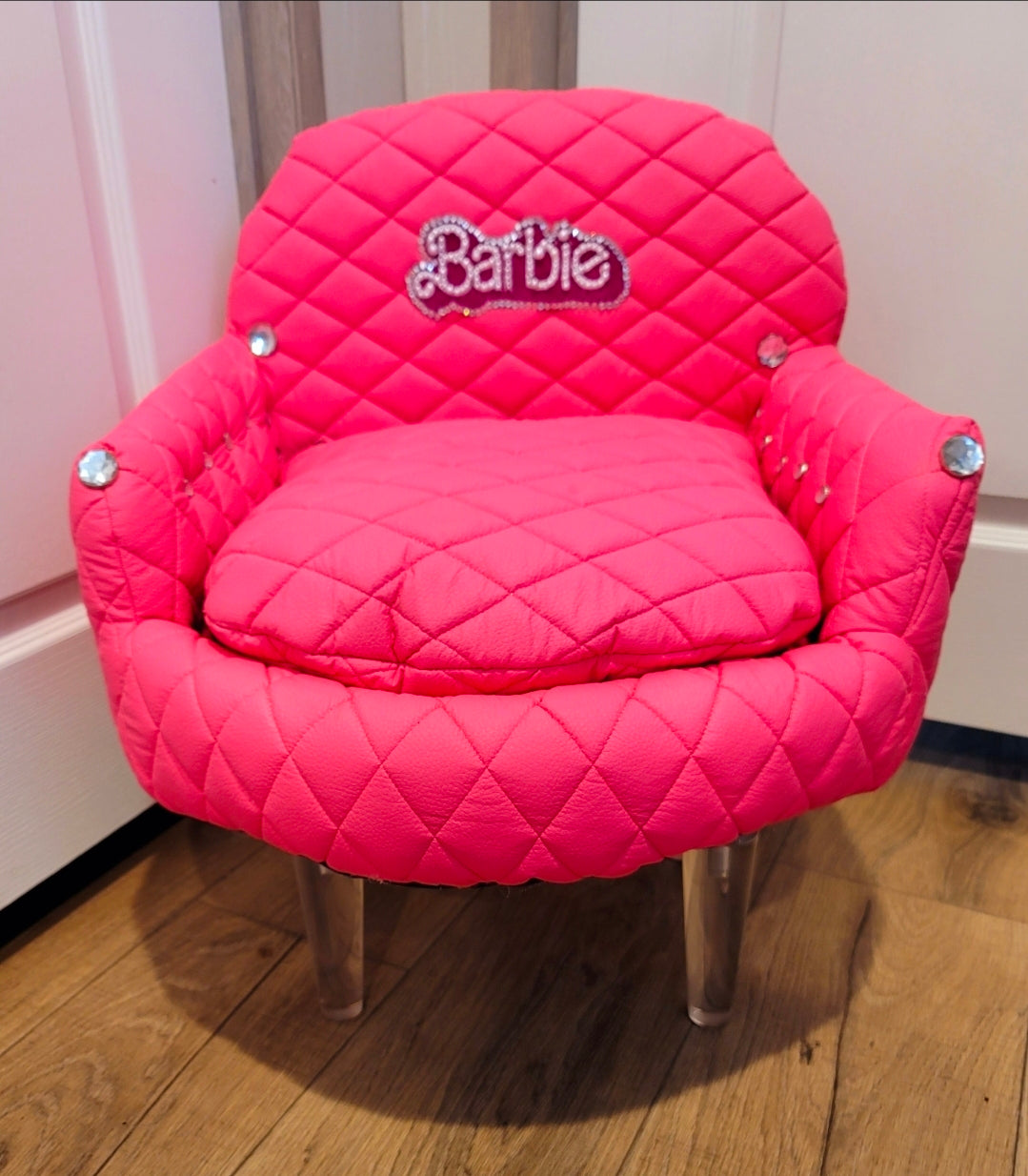 Barbie contemporary pet chair, luxury Barbie pet bed, arclic leg pet bed