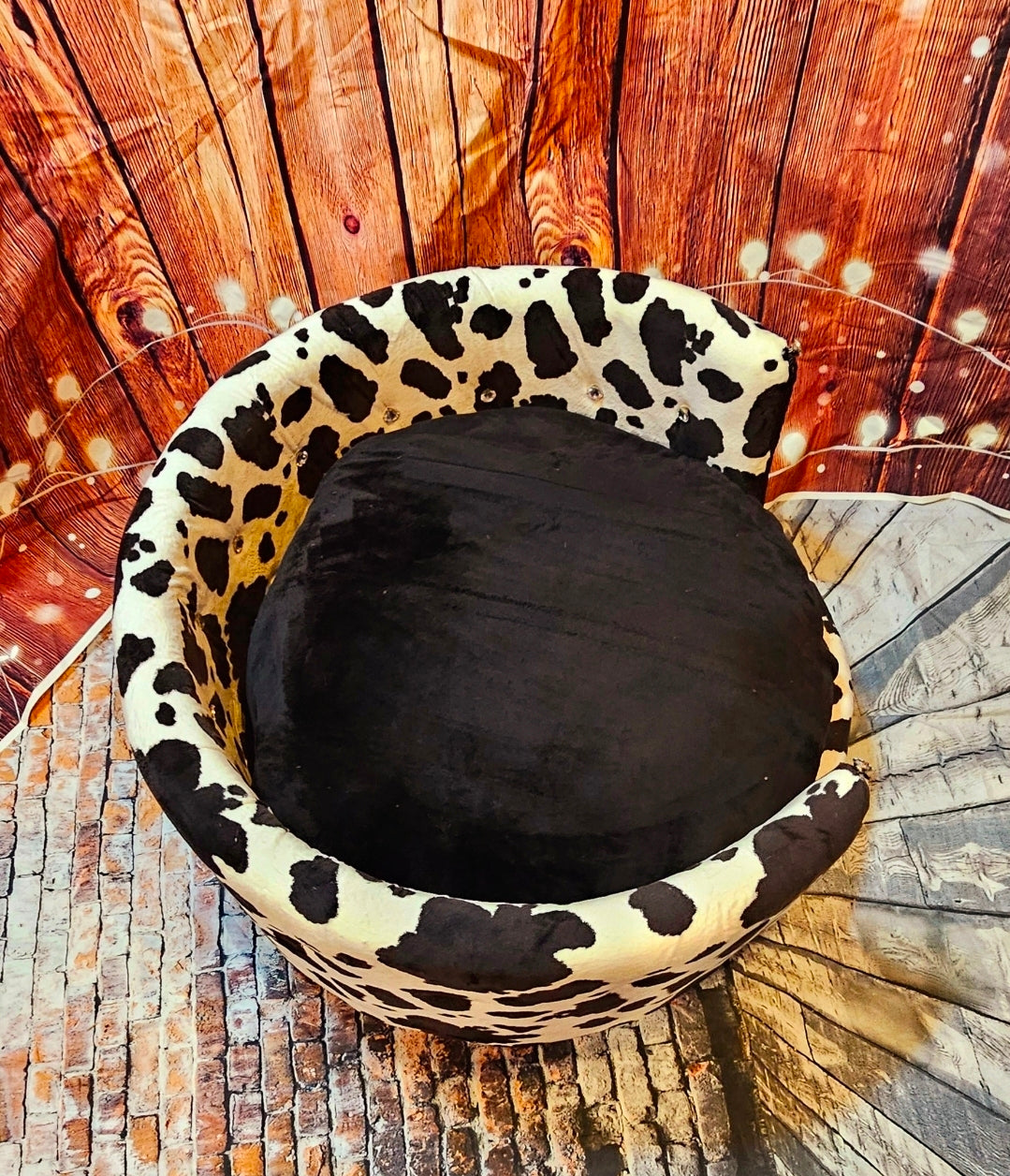 Cow print pet bed, luxury cow pet bed, round cow pet bed