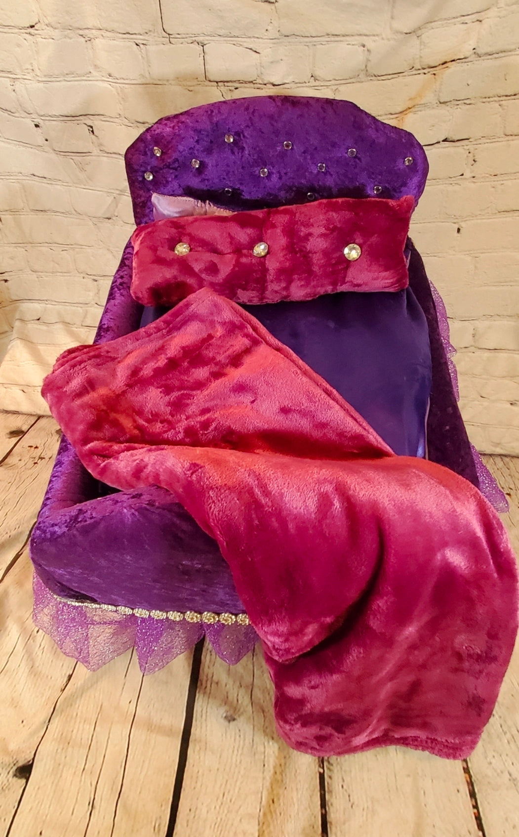 Custom Pet Bassinet Beds, Puppy Bassinet Beds, luxury pet bassinet bed