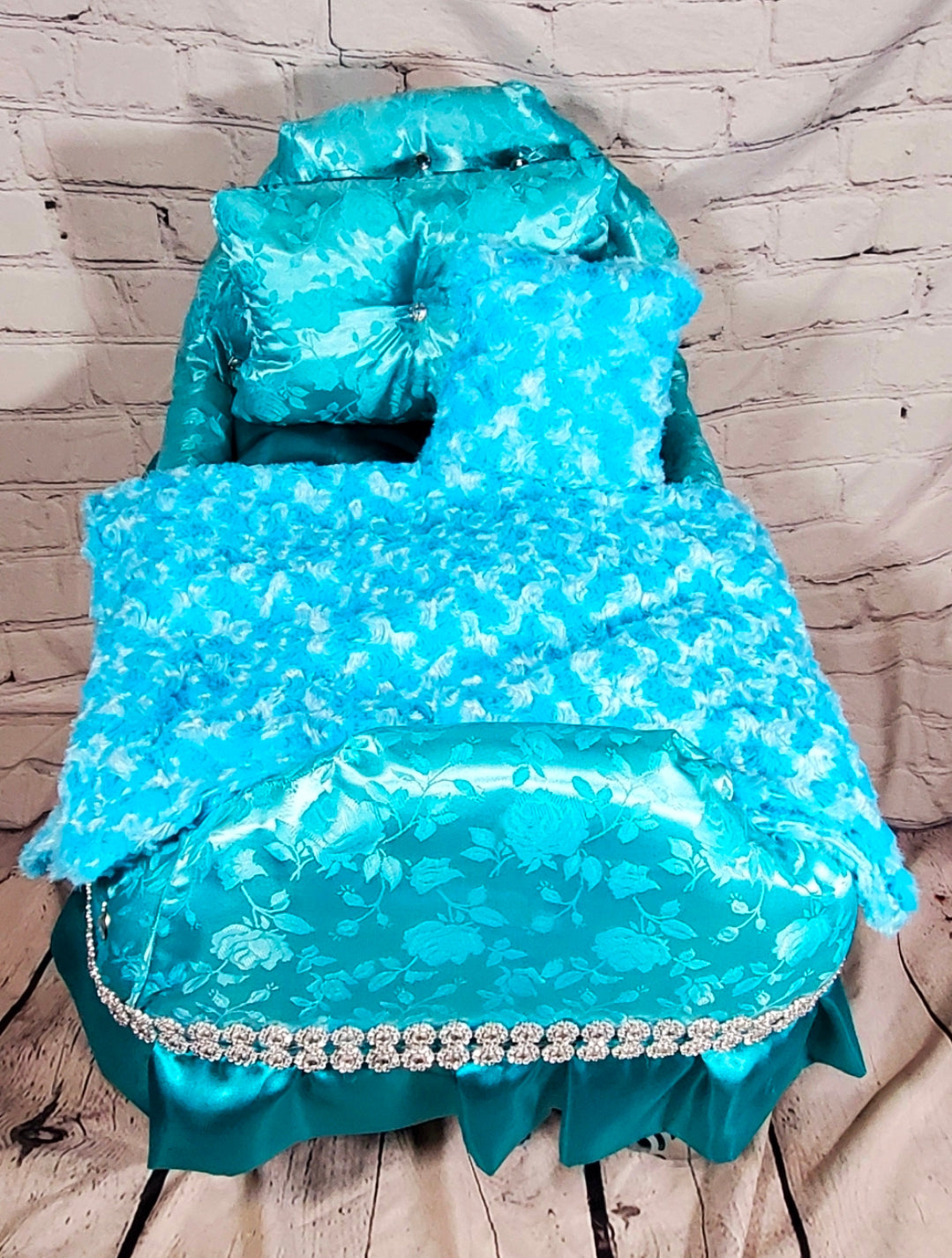 Custom Pet Bassinet Beds, Puppy Bassinet Beds, luxury pet bassinet bed