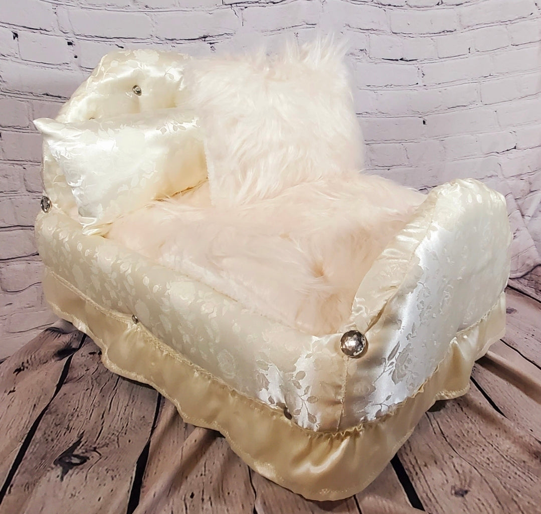 Custom Pet Bassinet Beds, Puppy Bassinet Beds, luxury pet bassinet bed
