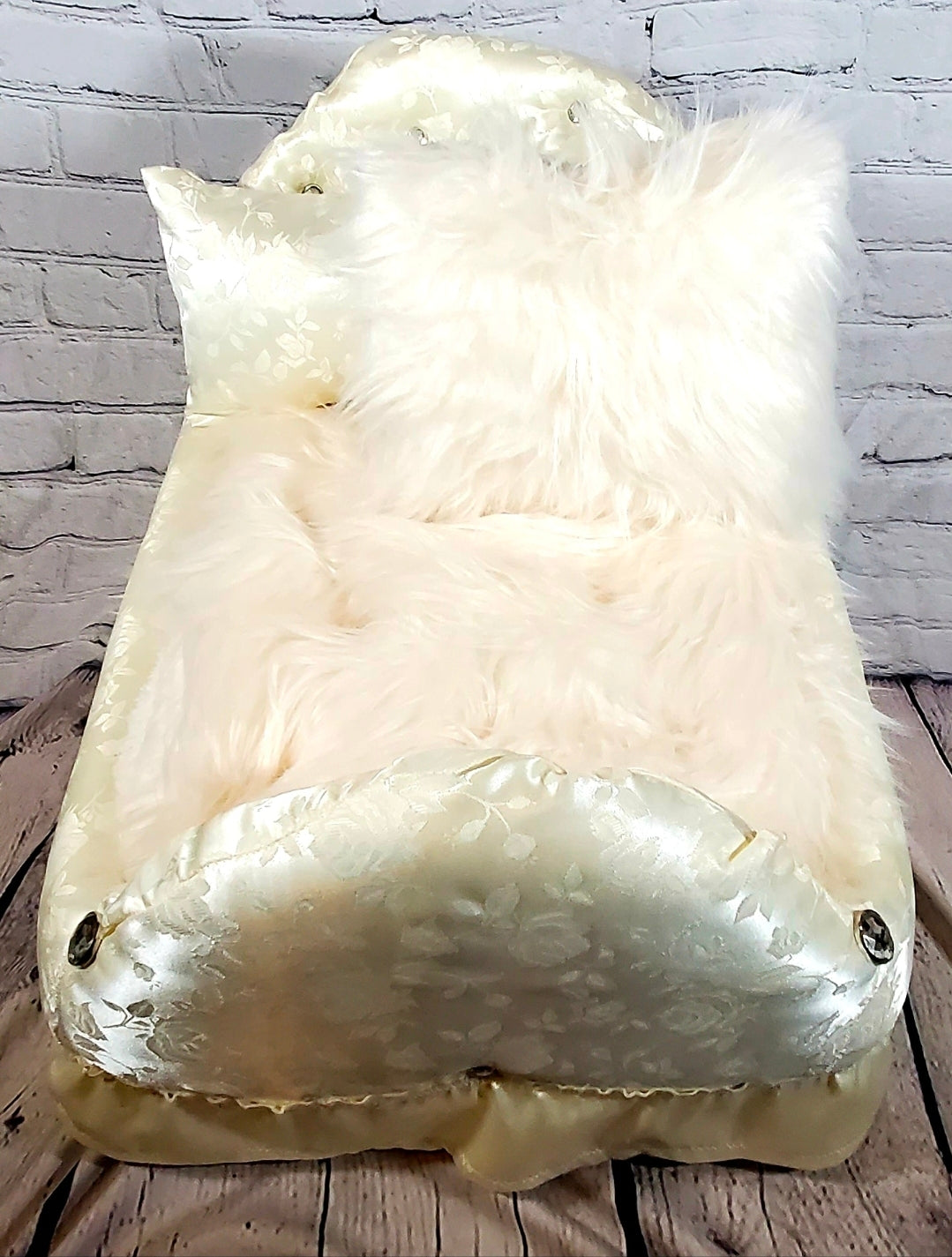Custom Pet Bassinet Beds, Puppy Bassinet Beds, luxury pet bassinet bed