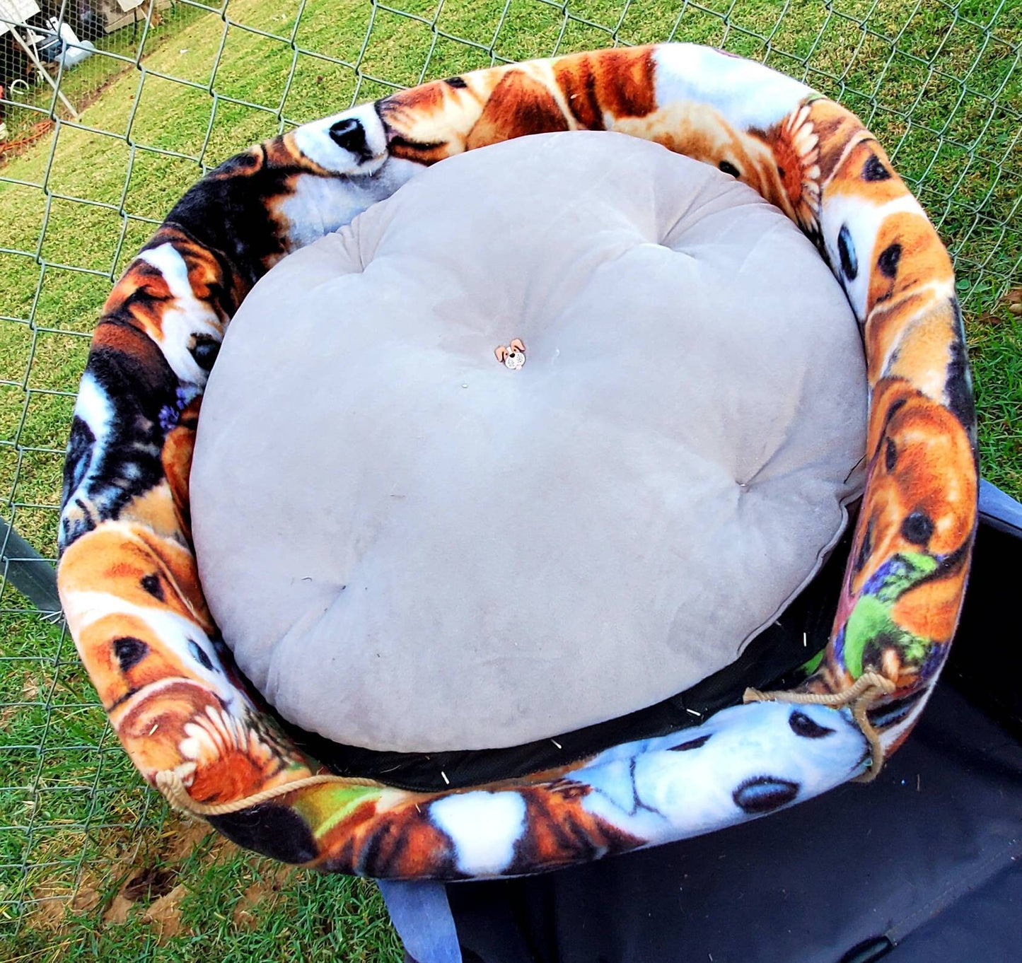 Dog Print Dog Round Pet Bed Inactive