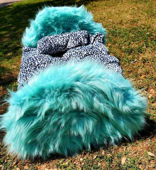 Headbord Pet bed, Headboard cat bed, Headboard dog bed. Faux fur, Leopard pet bed. Luxury Pet bed.